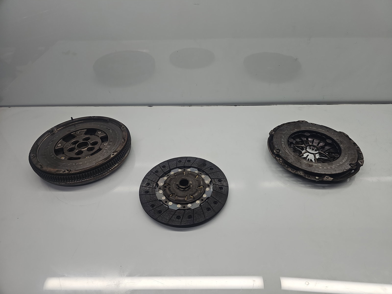 Kit ambreiaj volanta masa dubla Volkswagen Passat B7 (365) Variant [Fabr 2010-2014] 2.0 TDI CFFB OEM 103KW / 140CP - imagine 2