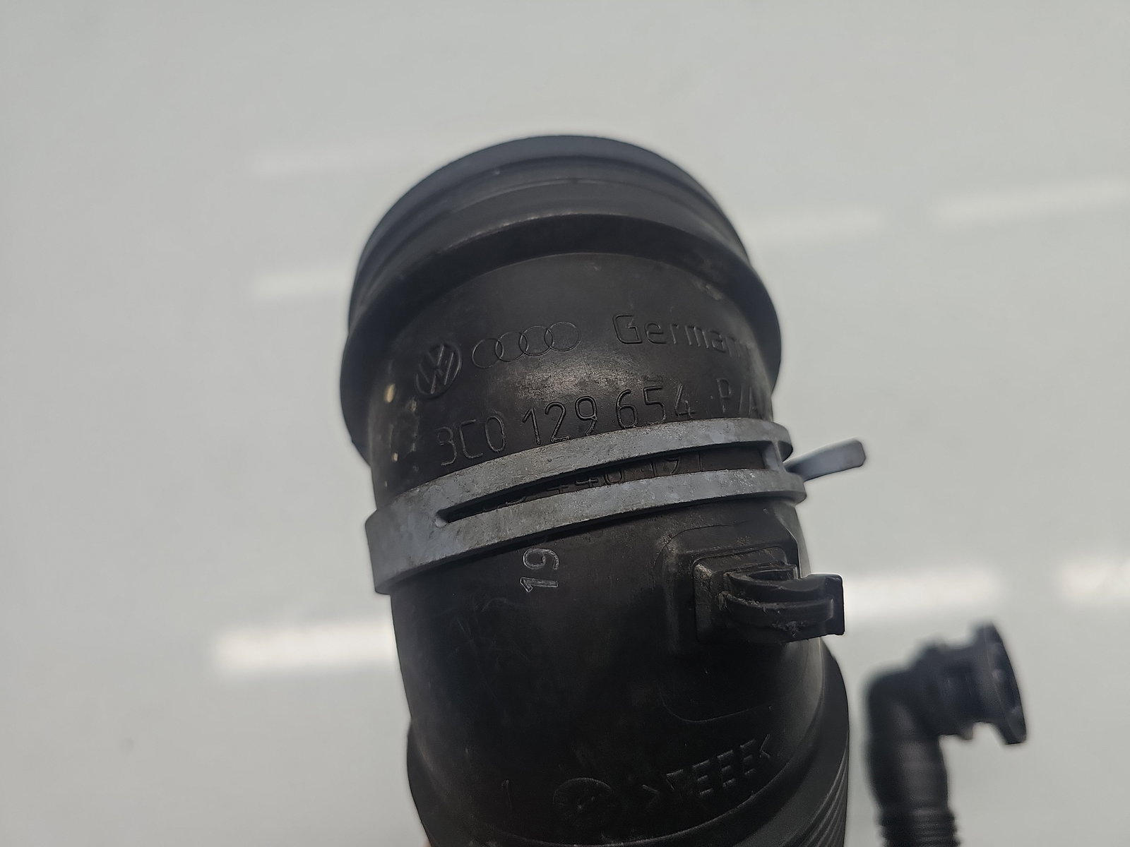 Tub admisie aer Volkswagen Passat B7 (365) Variant [Fabr 2010-2014] 3C0129654P 2.0 TDI CFFB 103KW / 140CP - imagine 4