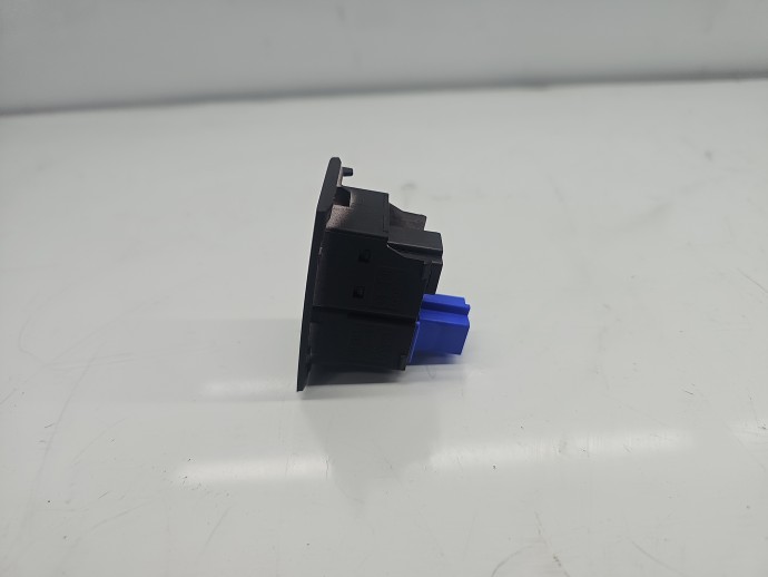  Buton avarii Volkswagen Golf 7 (5G) [Fabr 2014-prezent] 5G2919225