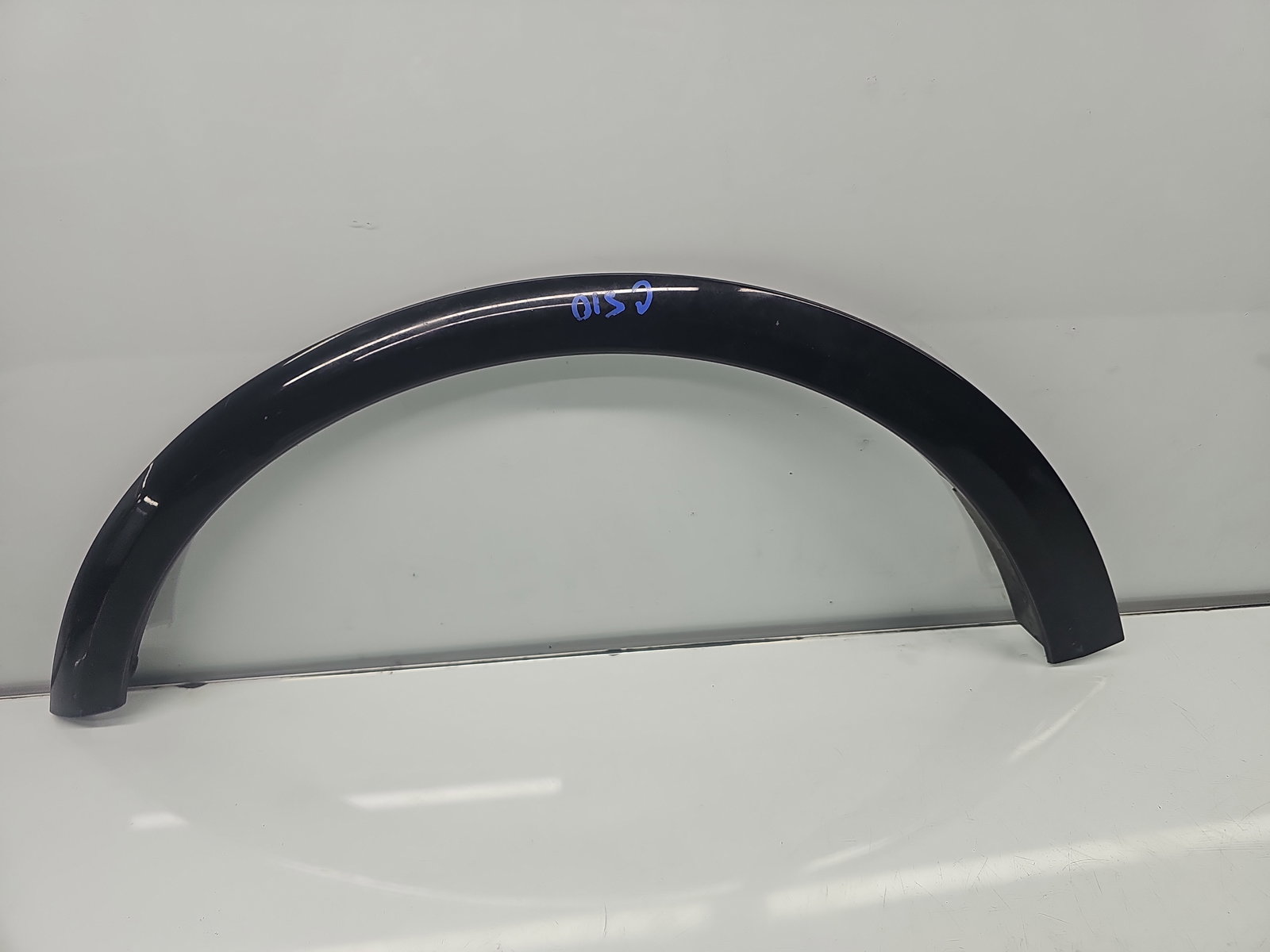 Ornament aripa stanga fata Volvo C30 Coupe Rdesign [Fabr 2006-2013] 30779134 - imagine 1