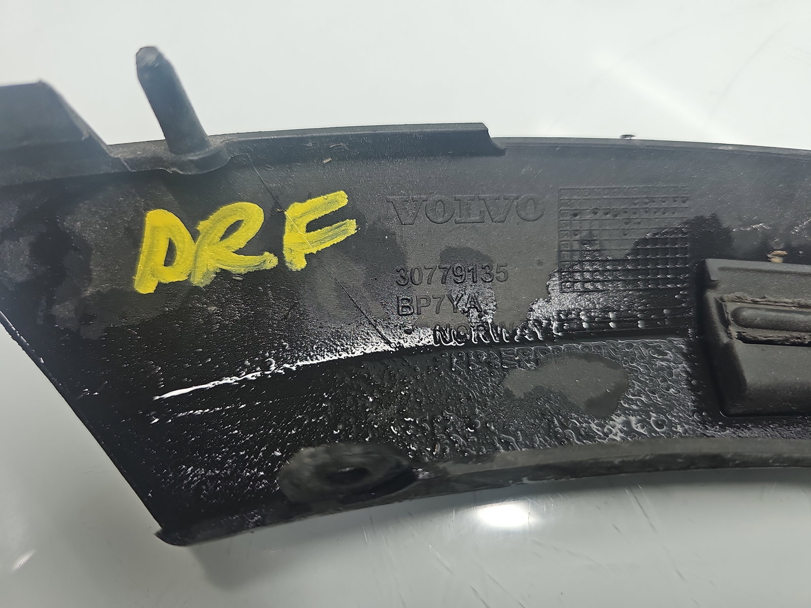 Ornament aripa dreapta fata Volvo C30 Coupe Rdesign [Fabr 2006-2013] 30779135 - imagine 4