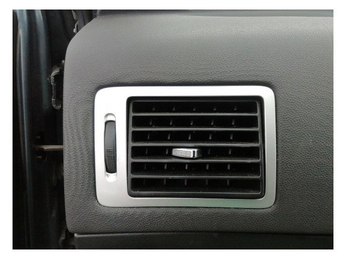 Grila ventilatie stanga Peugeot 307 1.6 benz OEM 2000-2008