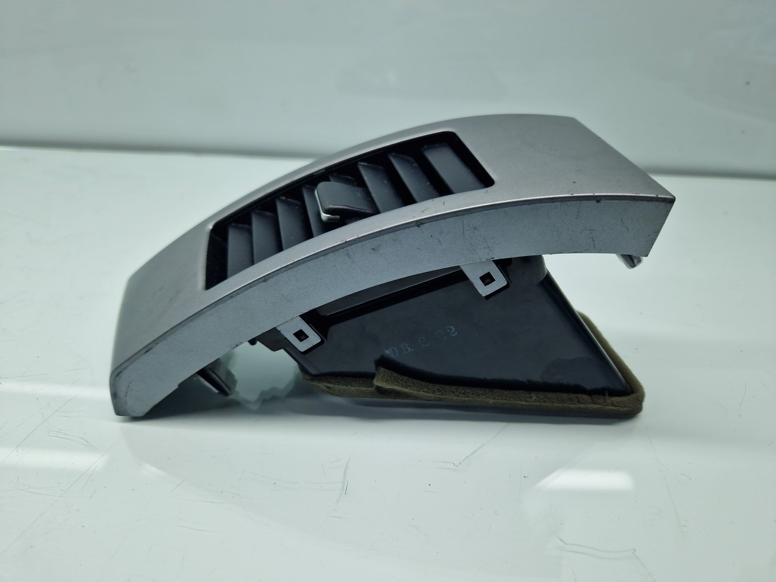 Grila aerisire centrala dreapta PEUGEOT 4007 [Fabr 2007-2012] 8030A014ZZ - imagine 2