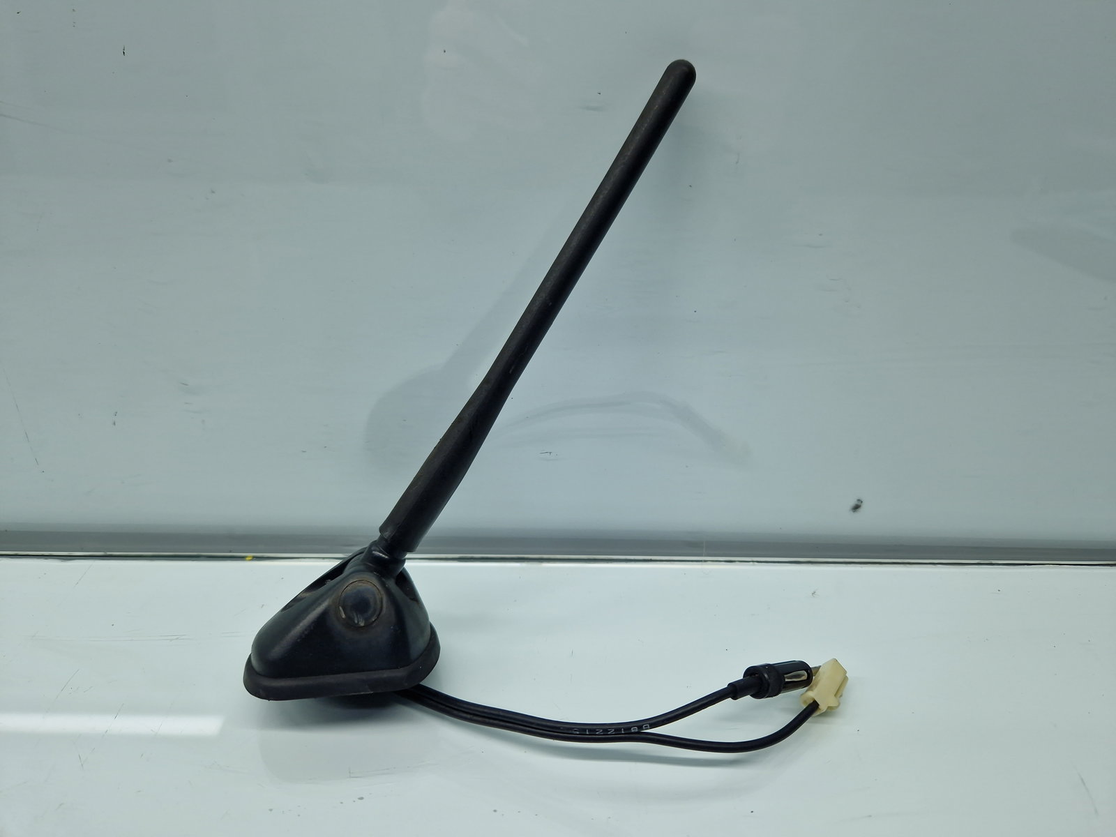 Antena PEUGEOT 4007 [Fabr 2007-2012] OEM - imagine 1