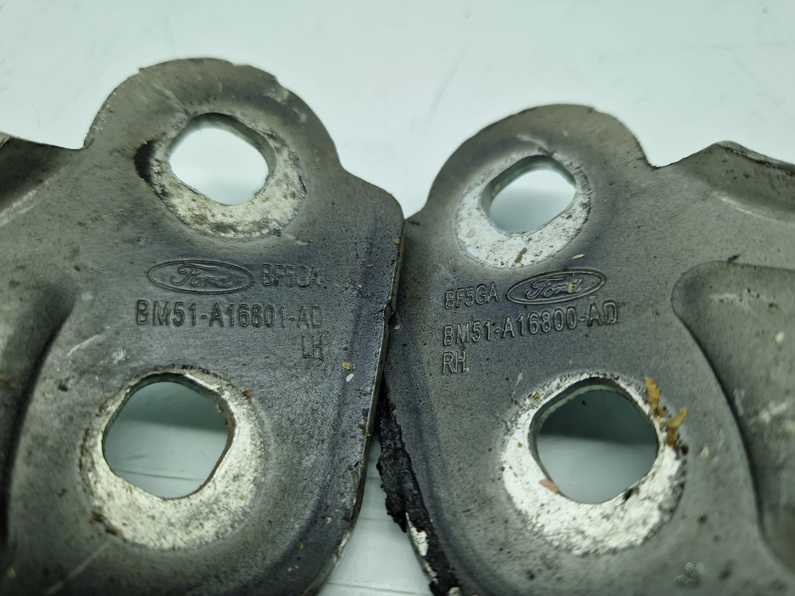 Set balamale capota Ford Focus 3 Hatchback [Fabr 2011-2015] BM51-A16801-AD,BM51-A16800-AD - imagine 5