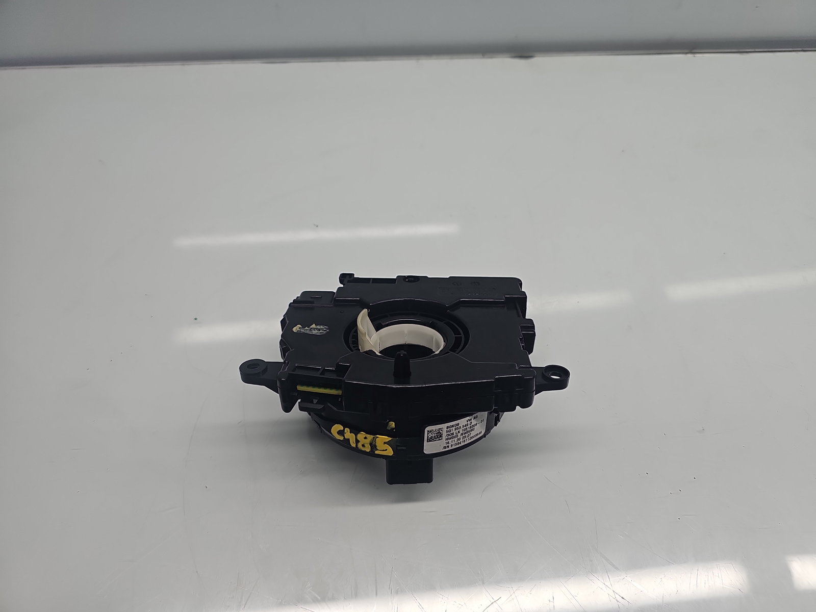 Spirala volan Volkswagen Touran (5T1) R-line [Fabr 2015-prezent] 5Q1953549D - imagine 1