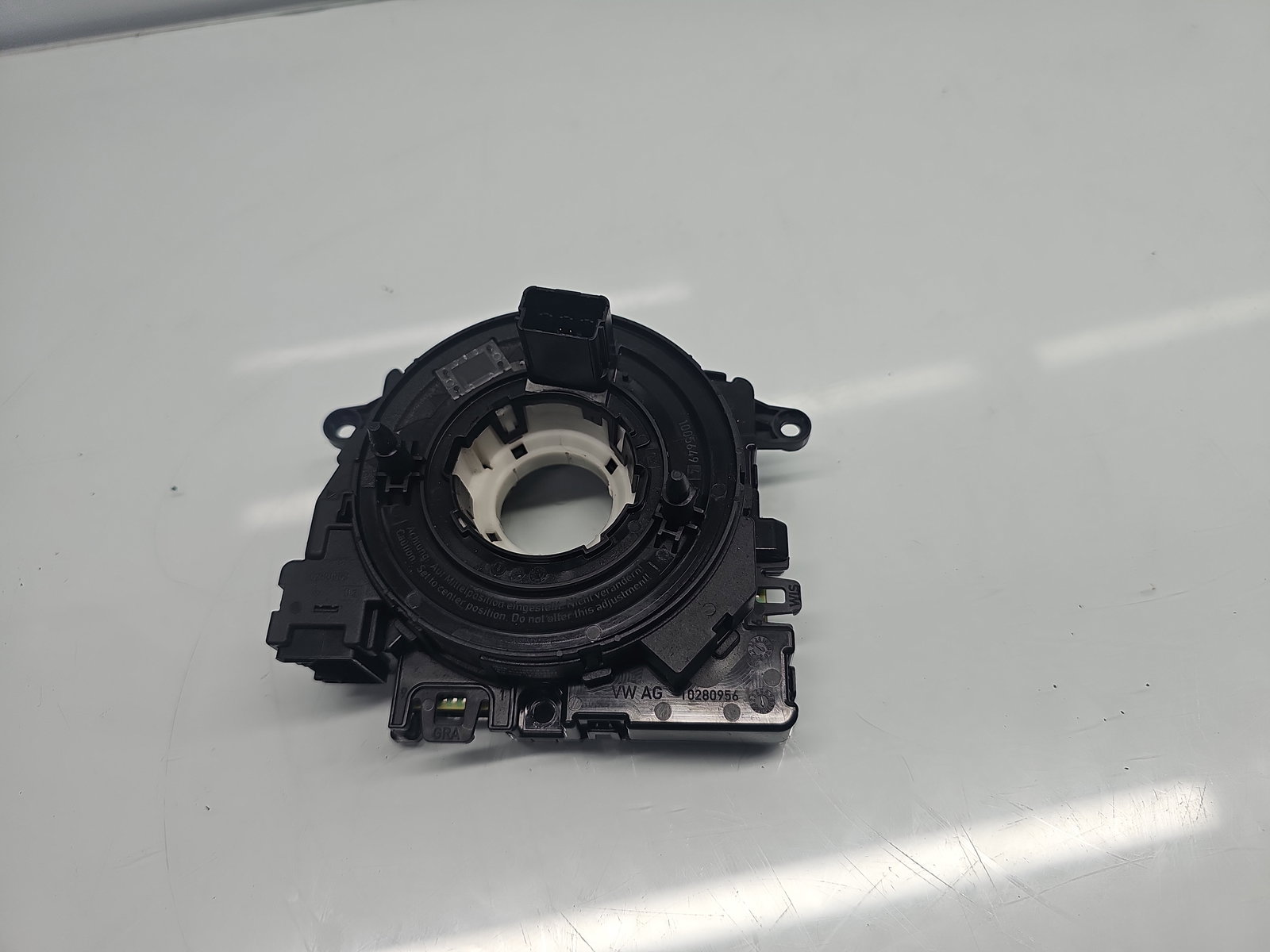 Spirala volan Volkswagen Touran (5T1) R-line [Fabr 2015-prezent] 5Q1953549D - imagine 3