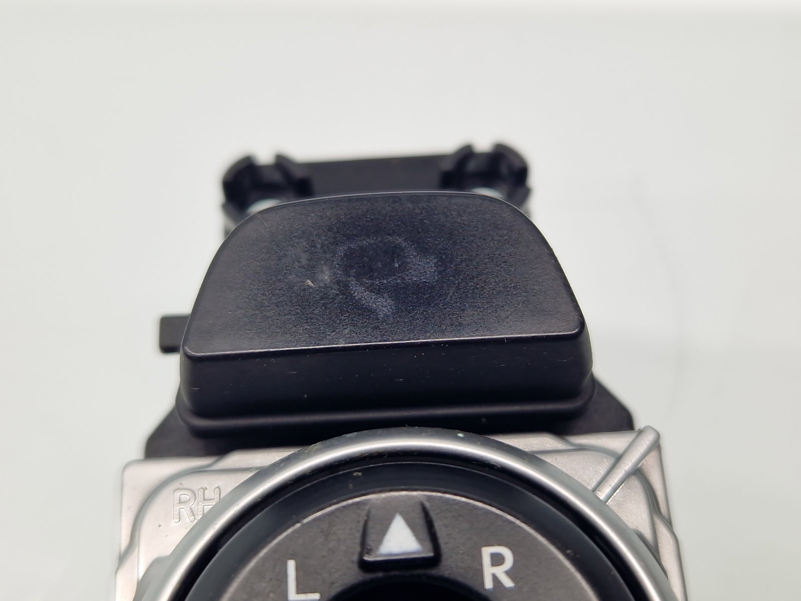 Buton reglaj oglinzi Hyundai i30 (GD) [Fabr 2012-2017] 39Y481-1110 - imagine 7