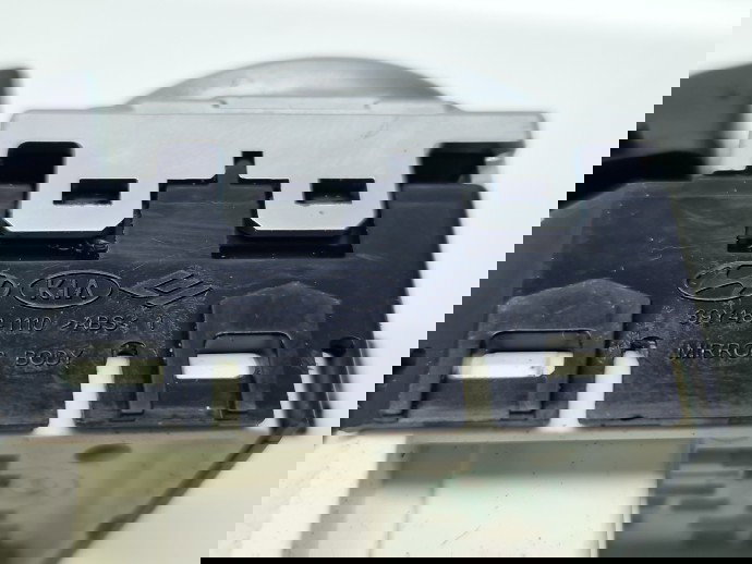  Buton reglaj oglinzi Hyundai i30 (GD) [Fabr 2012-2017] 39Y481-1110