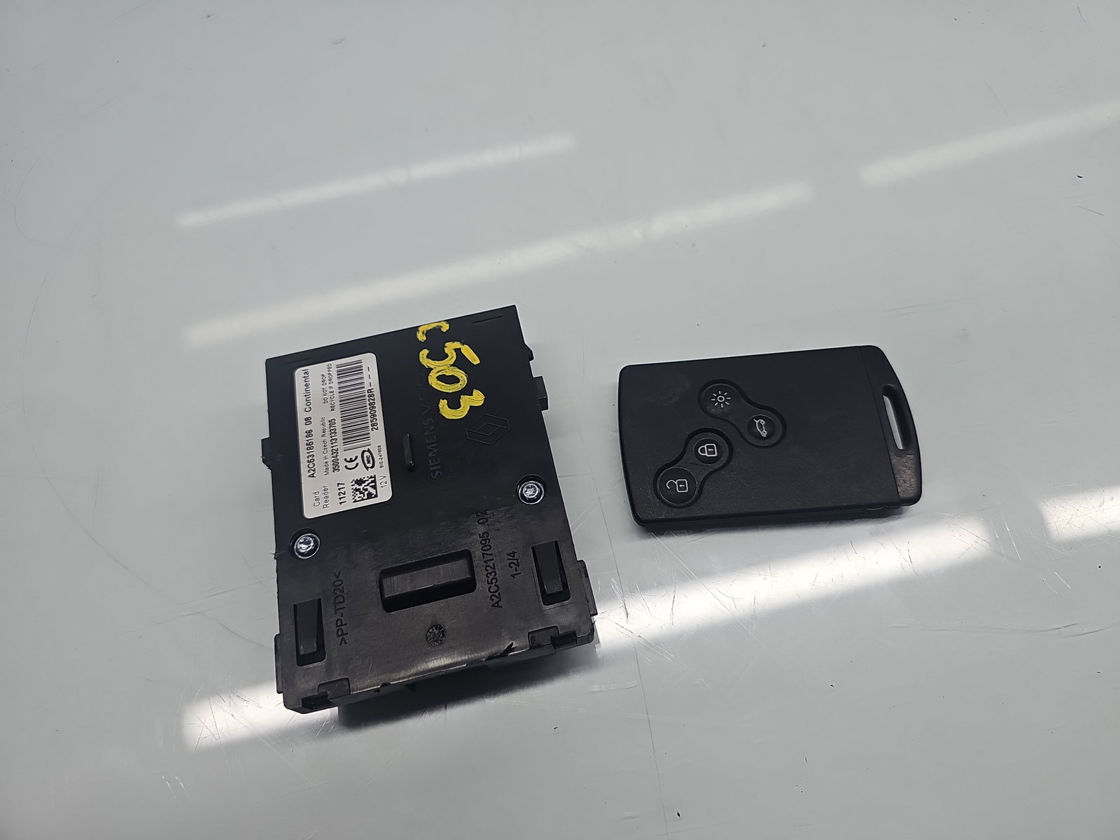 Contact cu cheie Renault Scenic 3 (J95) Facelift [Fabr 2009-2015] 285909828R 1.6 Benz K4M858 81KW / 110CP - imagine 3