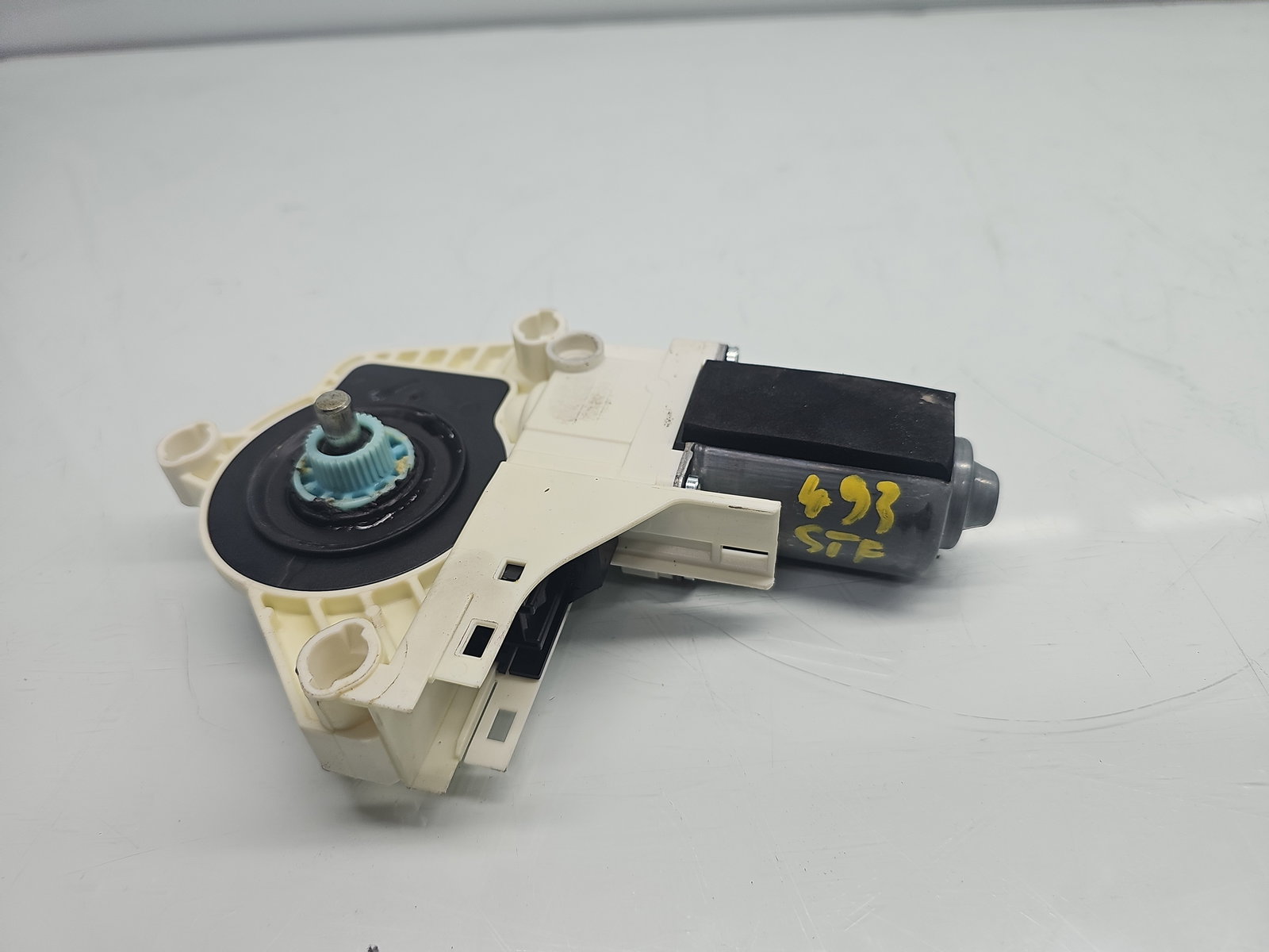 Motoras geam stanga fata AUDI A5 (8T3) [Fabr 2007-2015] 8T0959801B - imagine 1