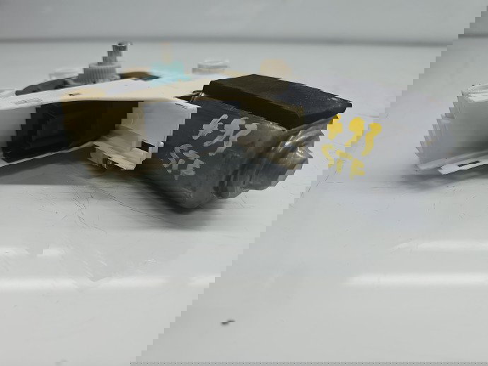 Motoras geam stanga fata AUDI A5 (8T3) [Fabr 2007-2015] 8T0959801B