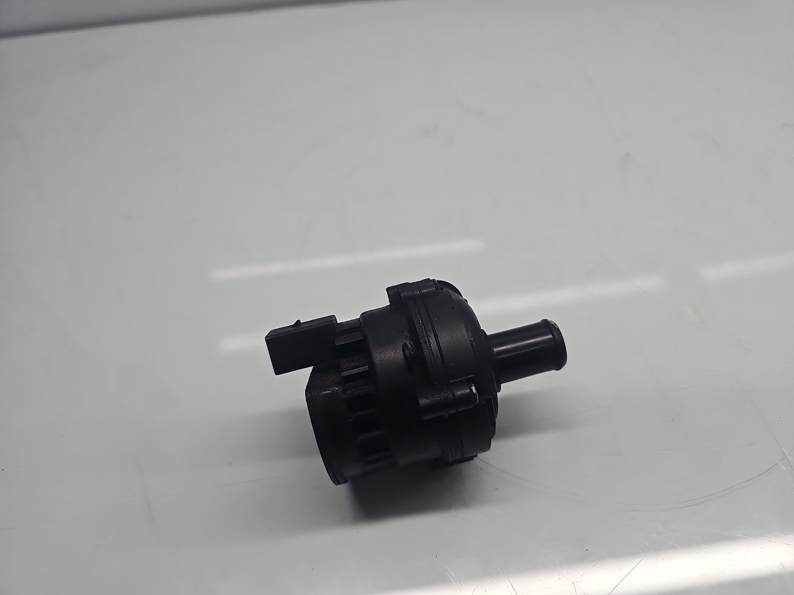 Pompa recirculare apa Renault Espace 4 [Fabr 2002-2014] OEM 2.0 dCi M9R780 110KW / 150CP - imagine 3