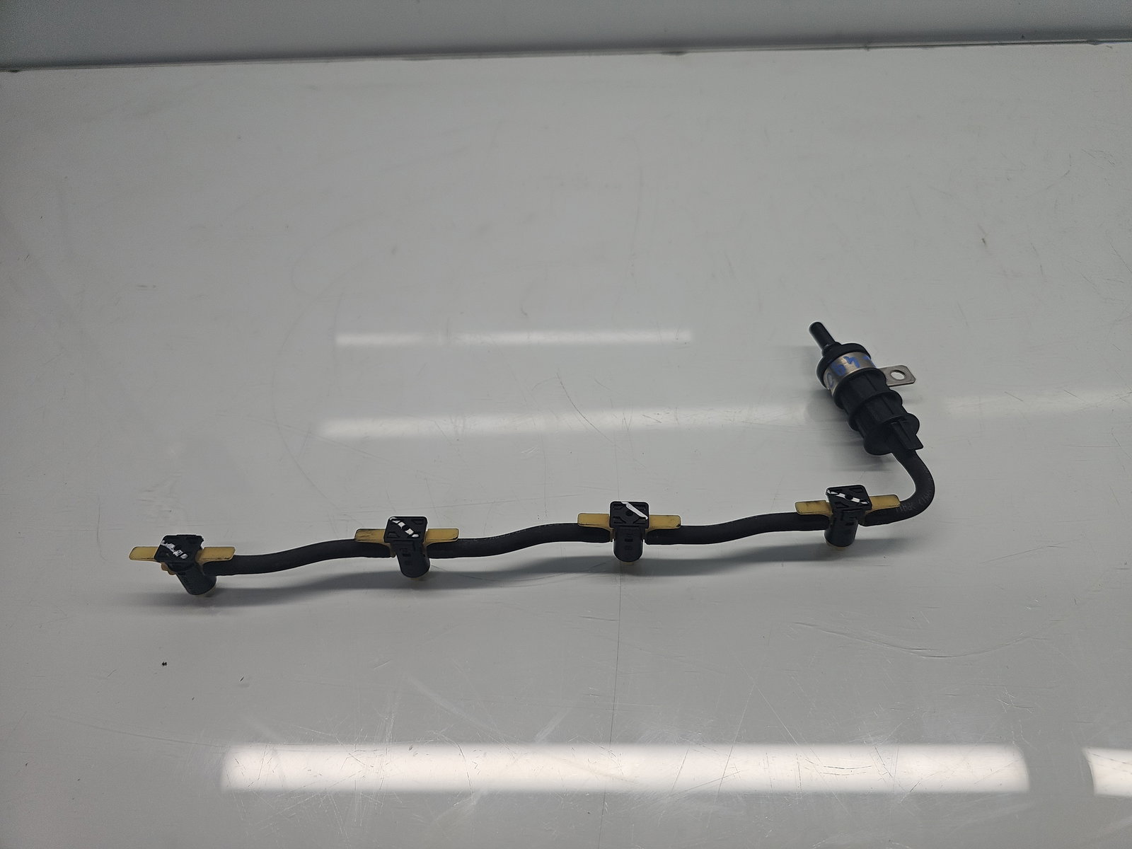 Conducta retur injectoare Renault Espace 4 [Fabr 2002-2014] OEM 2.0 dCi M9R780 110KW / 150CP - imagine 1