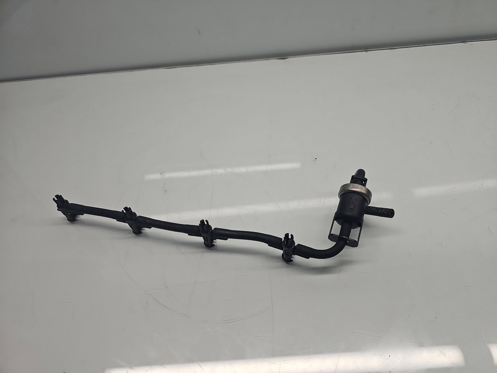 Conducta retur injectoare AUDI A4 (8K5, B8) Avant [Fabr 2008-2015] OEM 2.0 TDI CAGA 105KW / 143CP - imagine 3