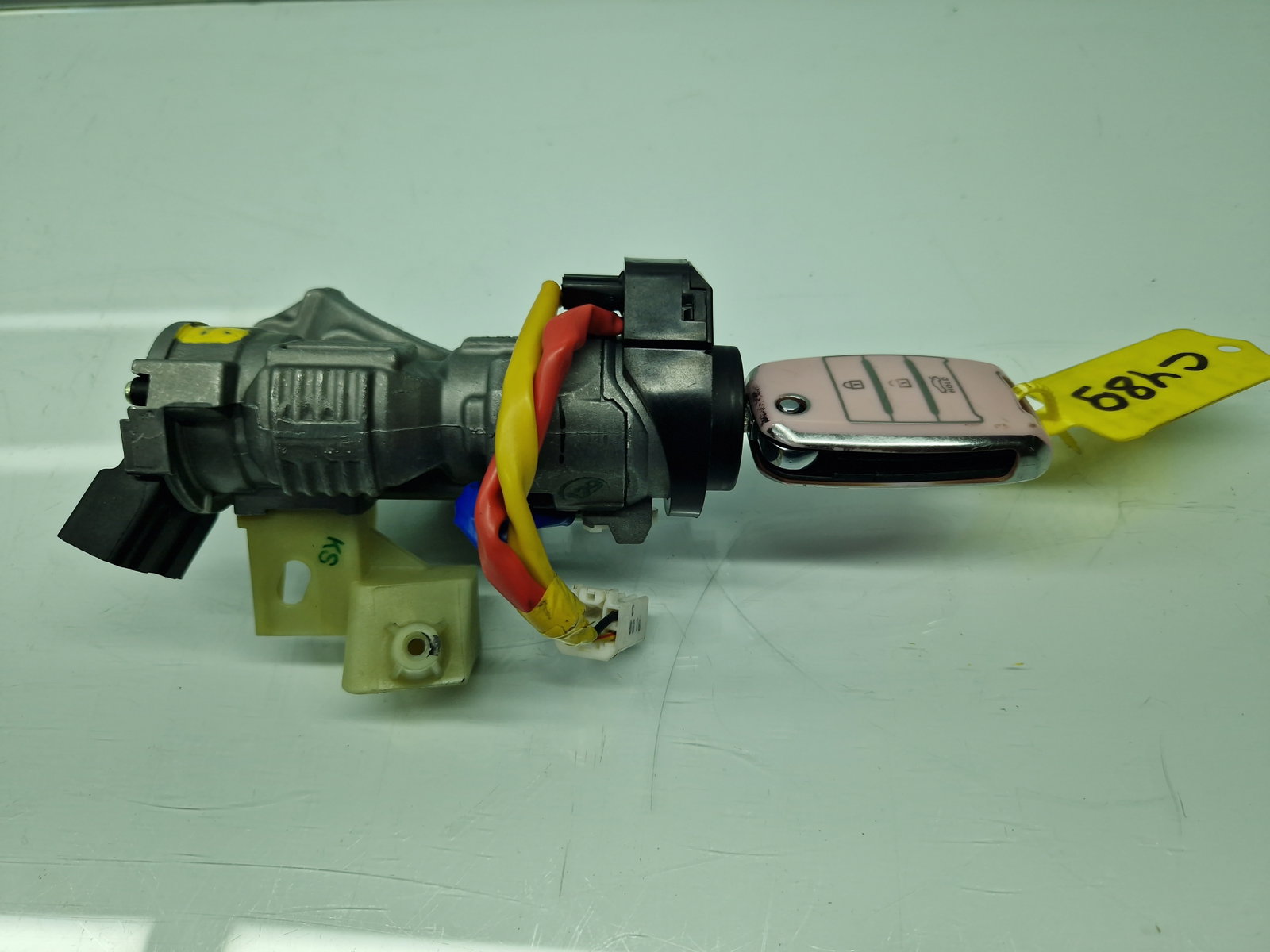 Contact cu cheie KIA Ceed (JD) [Fabr 2012-2018] OEM 1.4 CRDi D4FC 66KW / 90CP