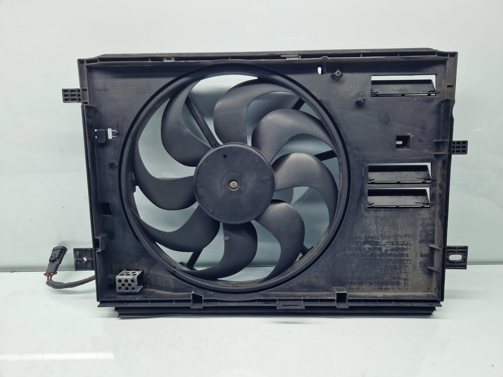 Electroventilator PEUGEOT 308 (II) [Fabr 2013-2020] 8240647 1.6 HDi 9HP 68KW / 92CP - imagine 1