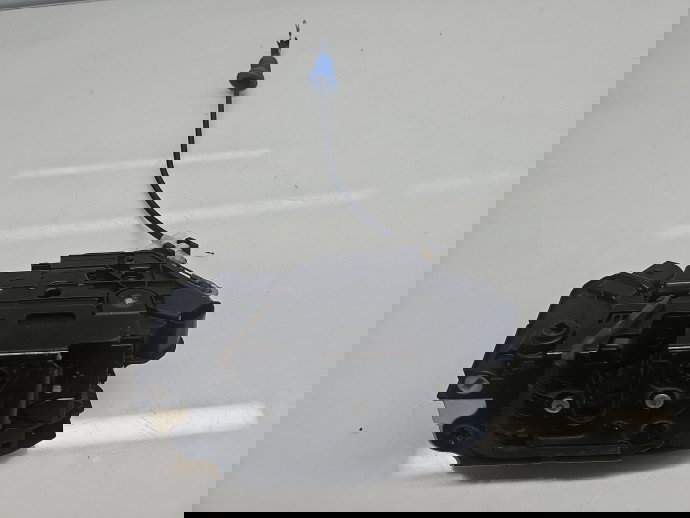 Broasca usa stanga spate Volkswagen Passat CC (357) [Fabr 2008-2012] 5N0839015D