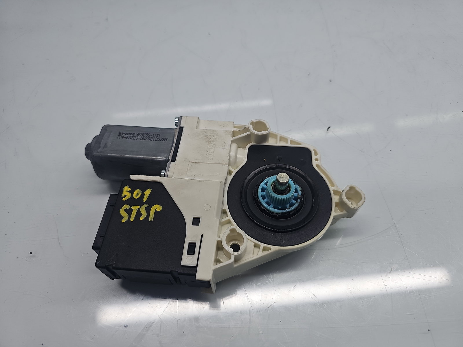 Motoras geam stanga spate Volkswagen Passat CC (357) [Fabr 2008-2012] 3C8959703C - imagine 1