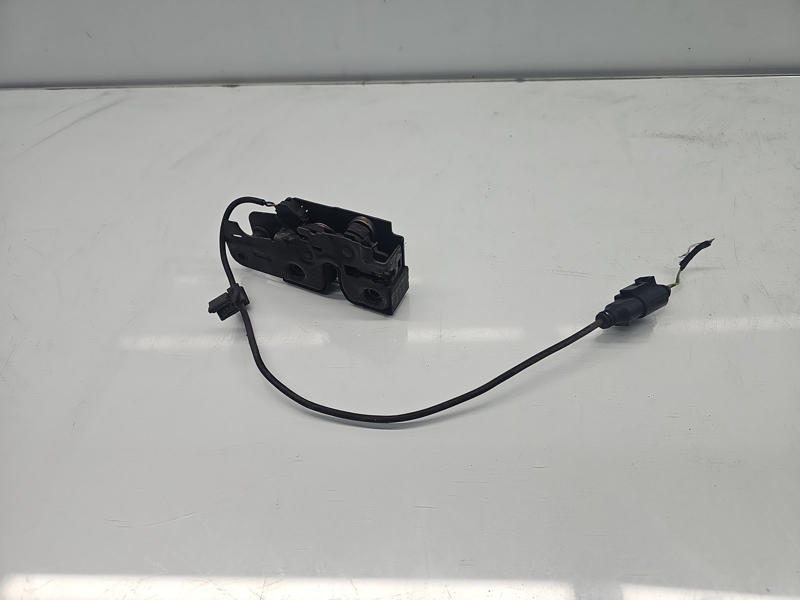 Broasca capota AUDI A5 (8T3) [Fabr 2007-2015] OEM - imagine 3