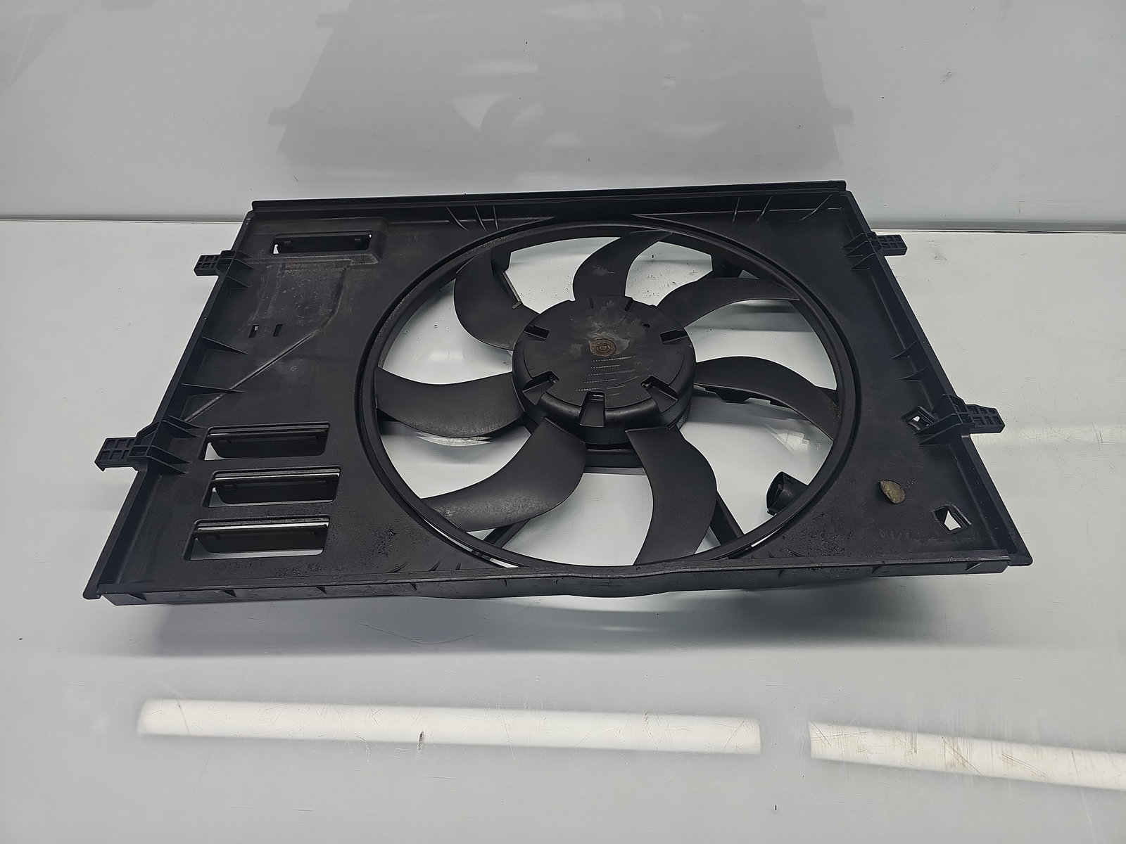 Electroventilator Volkswagen Golf 7 (5G) [Fabr 2014-prezent] 5Q0121205 1.6 TDI CLHA 77KW / 105CP - imagine 2