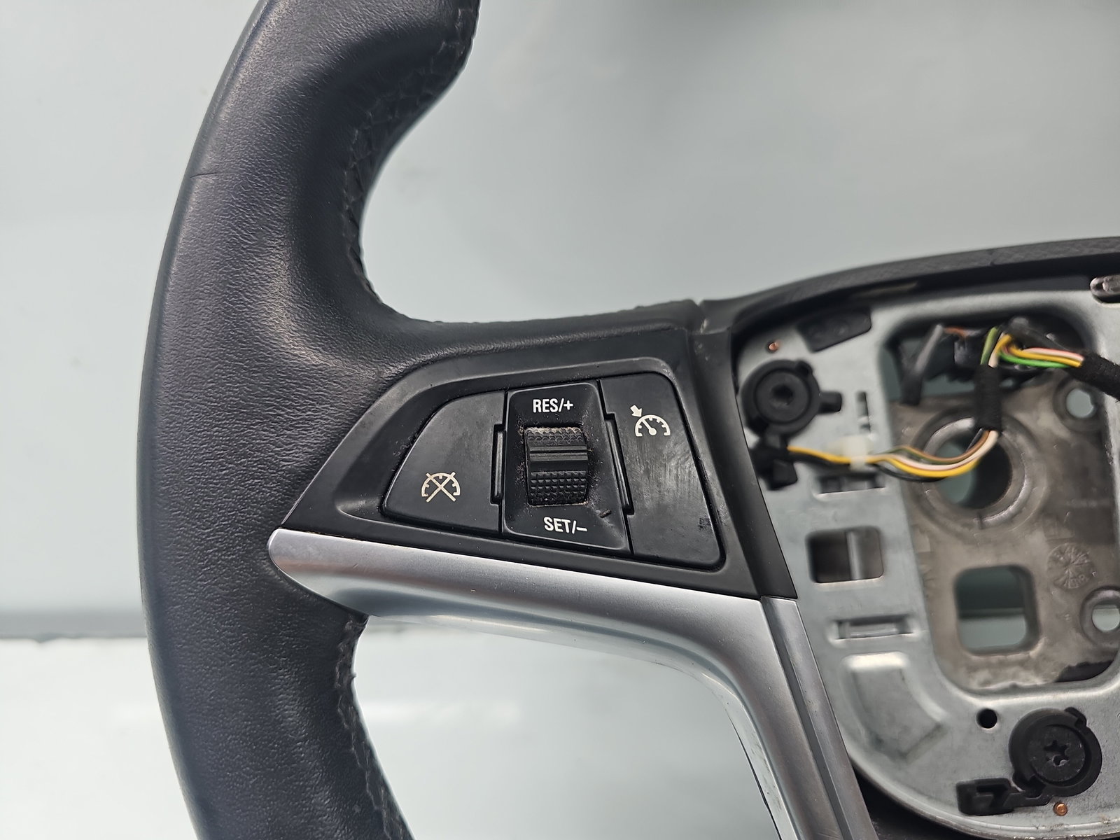 Volan Opel Astra J [Fabr 2009-2015] 13351021 - imagine 2