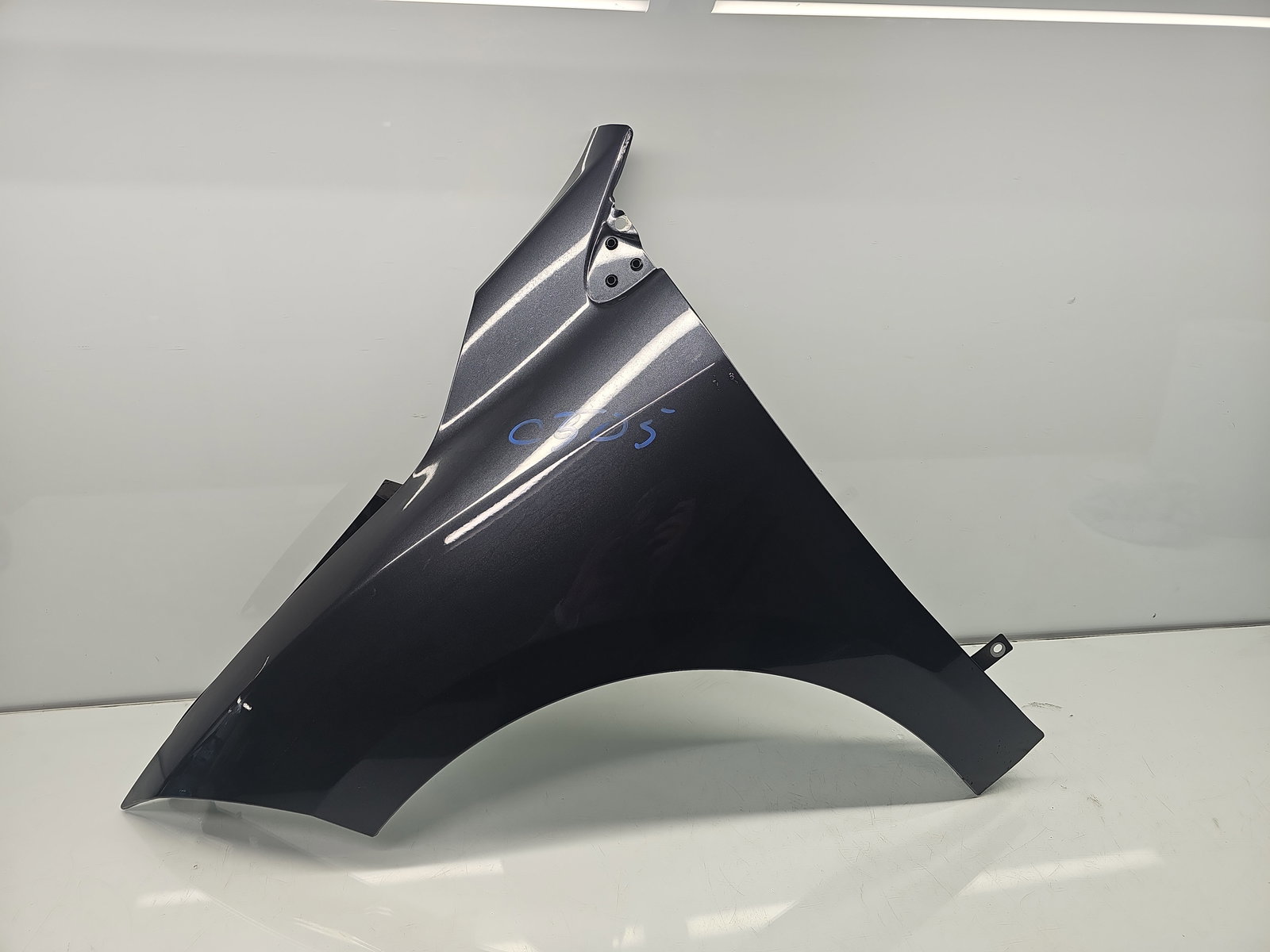 Aripa stanga fata Renault Megane 3 Hatchback (X95) [Fabr 2008-2015] NEGRU - imagine 1