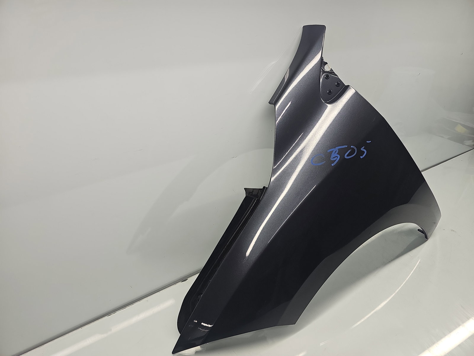 Aripa stanga fata Renault Megane 3 Hatchback (X95) [Fabr 2008-2015] NEGRU - imagine 2