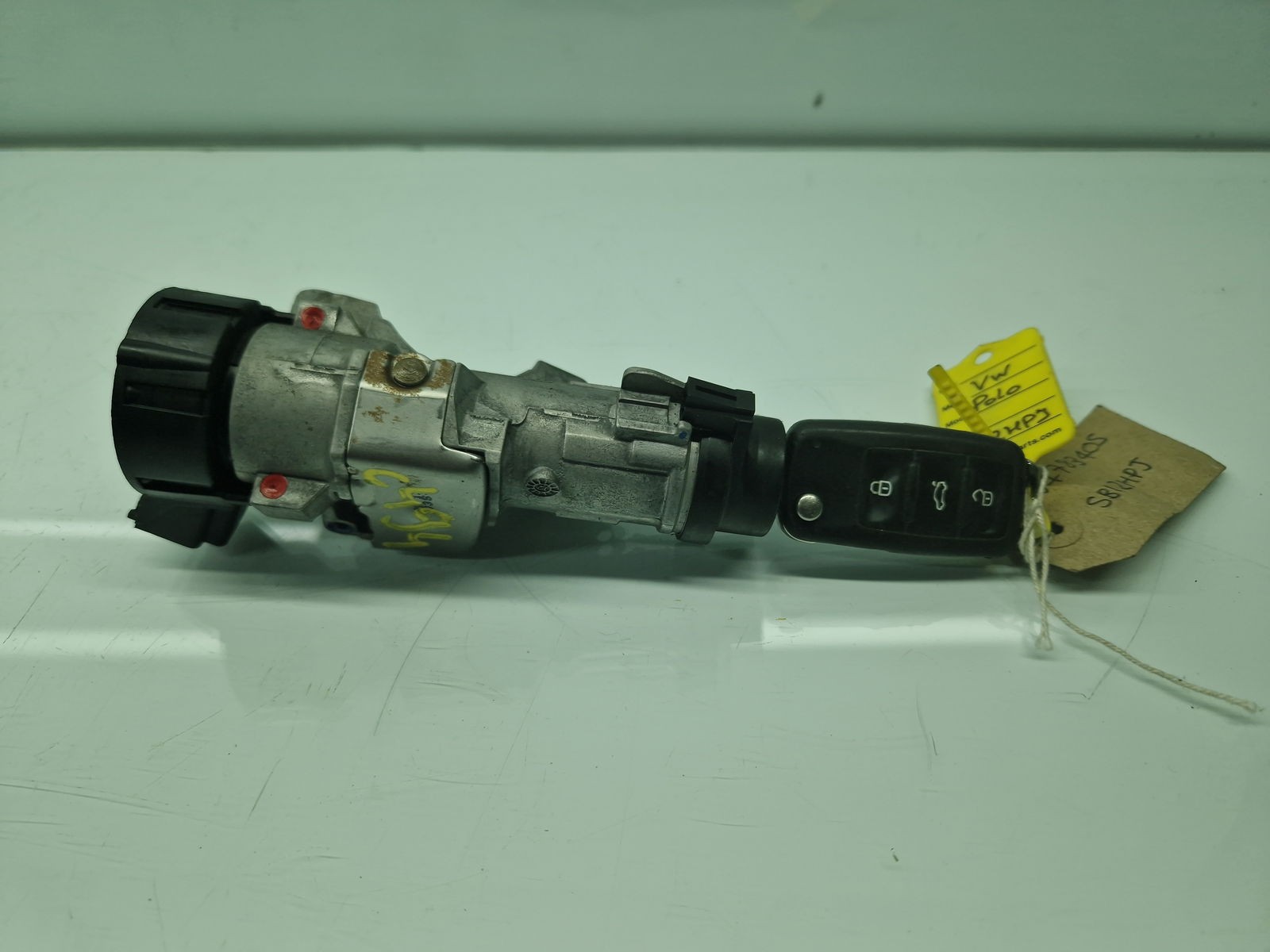 Contact cu cheie Seat Ibiza 5 (6J5) [Fabr 2008-2017] 6R0905851B 1.2 Benz CGPA 51KW / 70CP - imagine 1