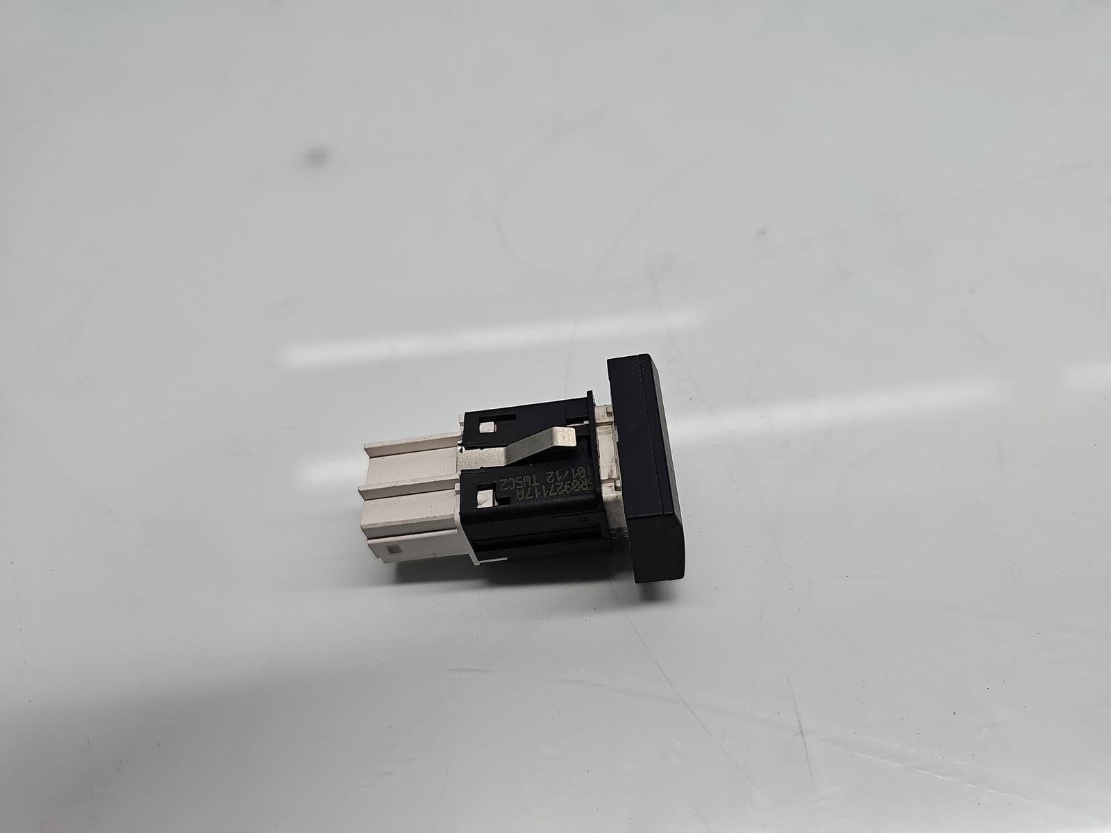 Buton ESP Skoda Fabia 2 (5J, 542) [Fabr 2007-2014] 6R0927117A - imagine 3