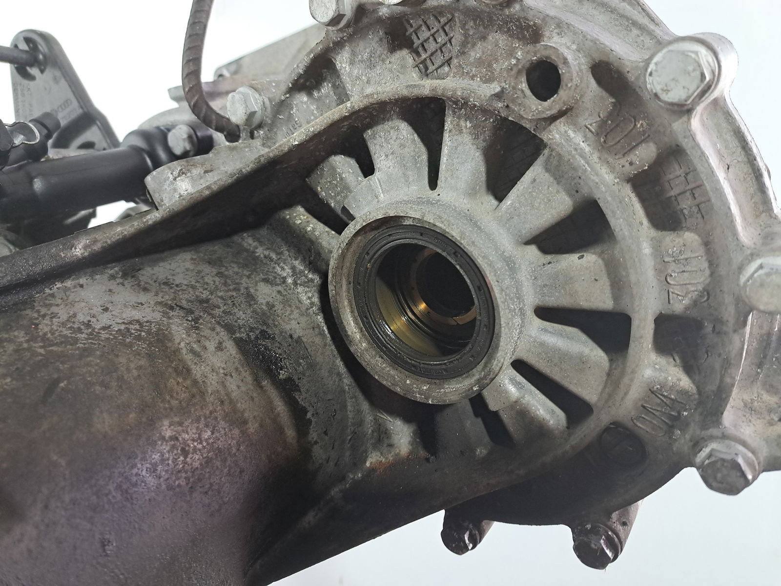 Cutie viteze manuala 5 trepte Seat Altea (5P1) [Fabr 2004-2010] 1.6 TDI CAYC LUB 77KW / 105CP - imagine 2