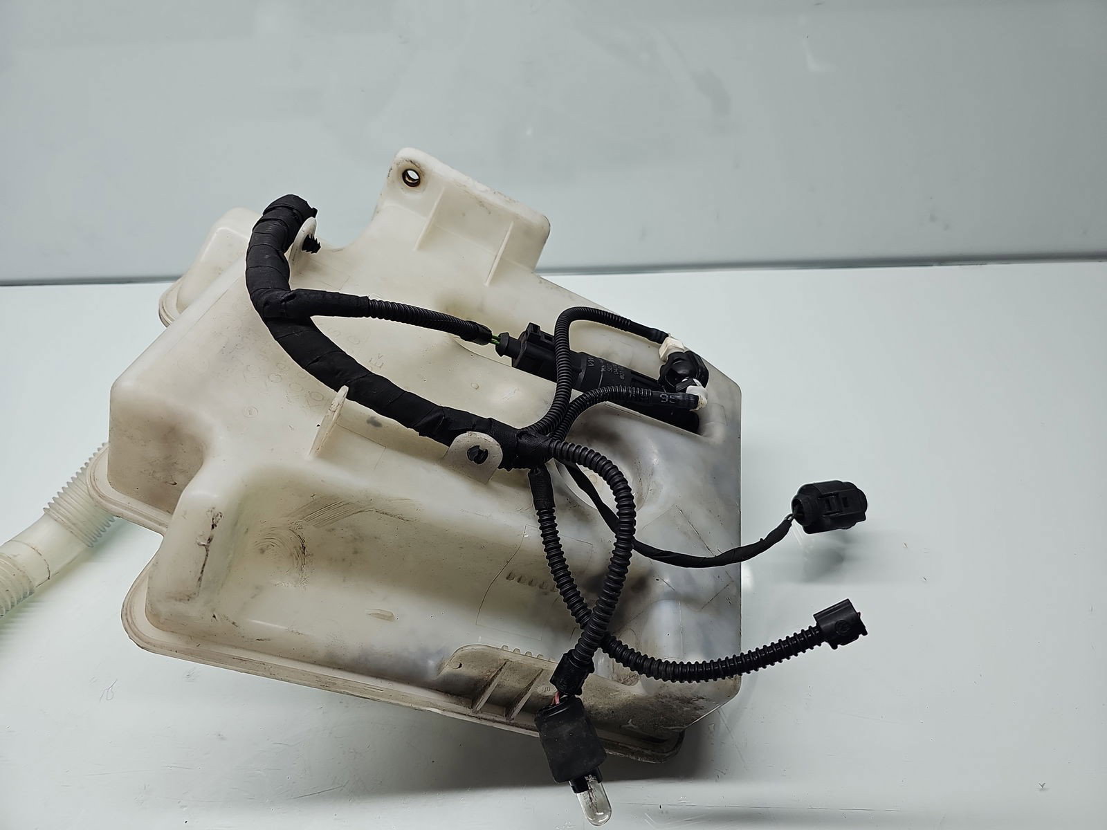 Vas lichid parbriz Seat Leon (1P1) [Fabr 2005-2011] 1K0955453Q - imagine 5