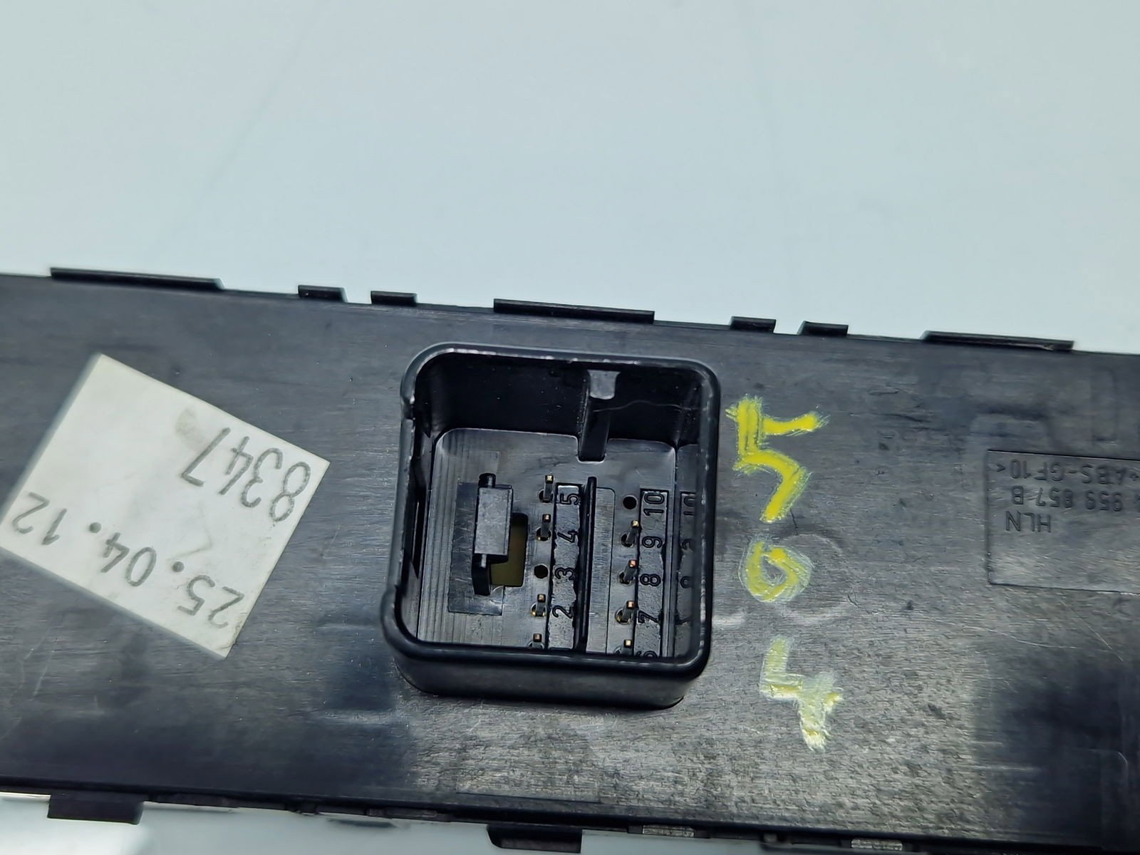 Butoane comanda geamuri sofer Volkswagen Passat B6 (3C2) [Fabr 2005-2010] 1K4959857B - imagine 3