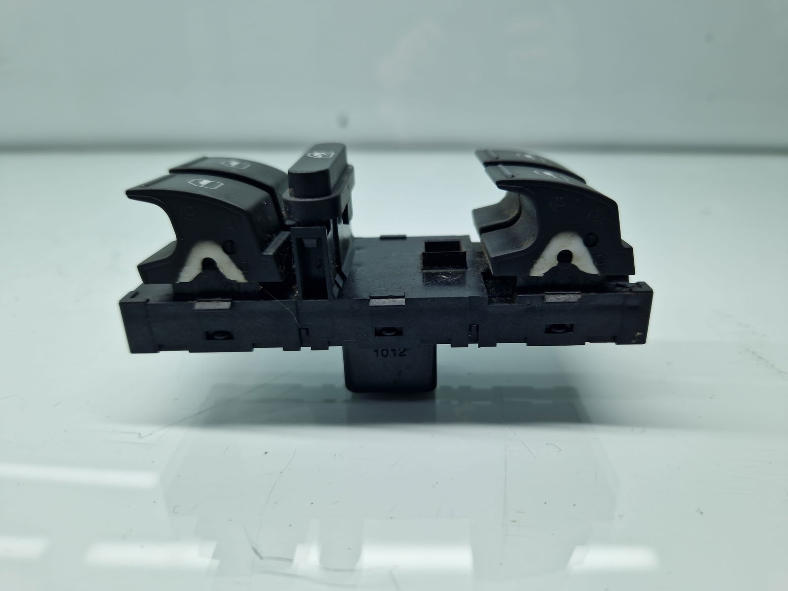 Butoane comanda geamuri sofer Volkswagen Passat B6 (3C2) [Fabr 2005-2010] 1K4959857B - imagine 7