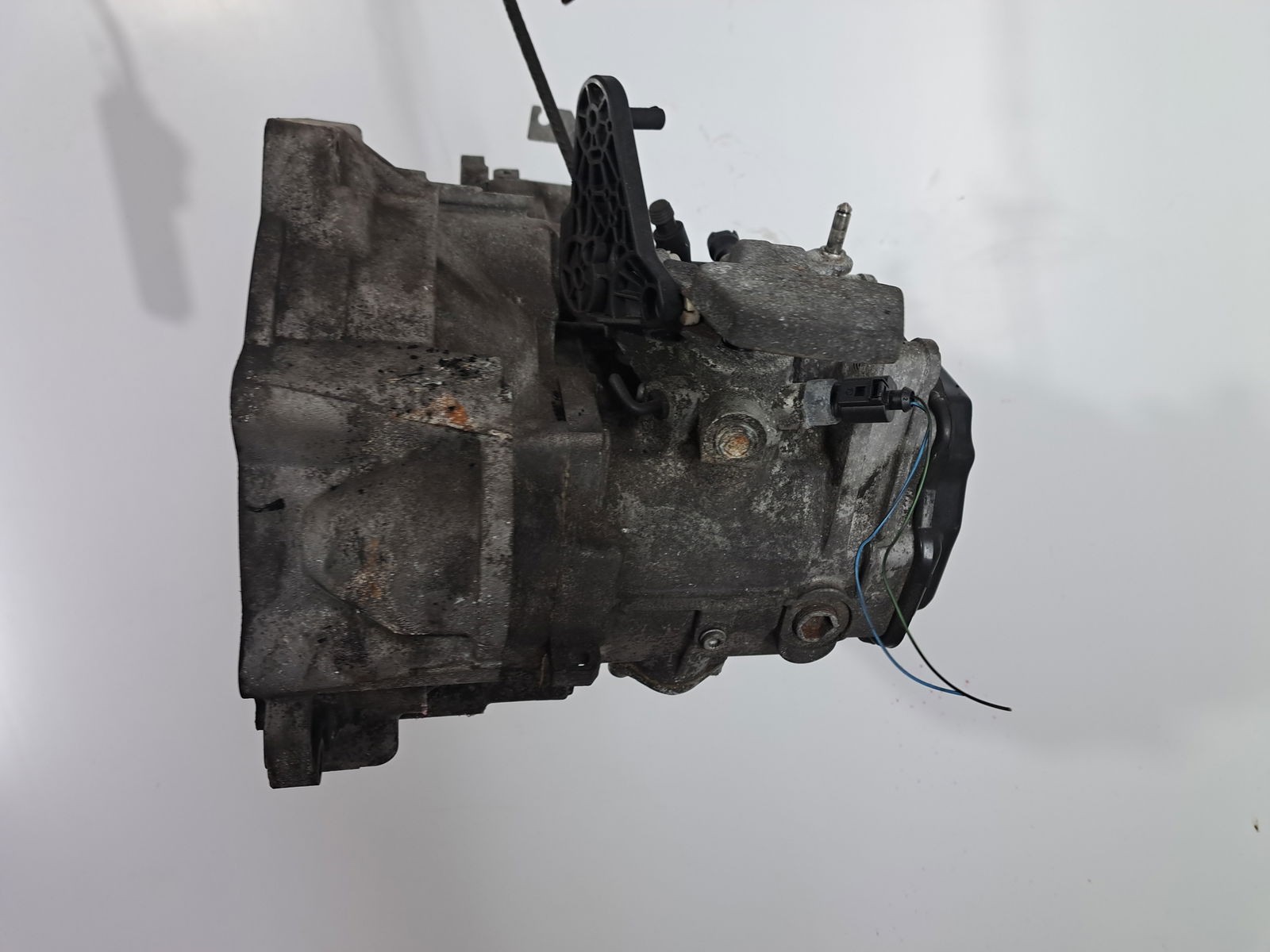 Cutie viteze manuala 5 trepte AUDI A3 (8P1) [Fabr 2003-2012] 1.6 TDI CAYC LHW 77KW / 105CP - imagine 5