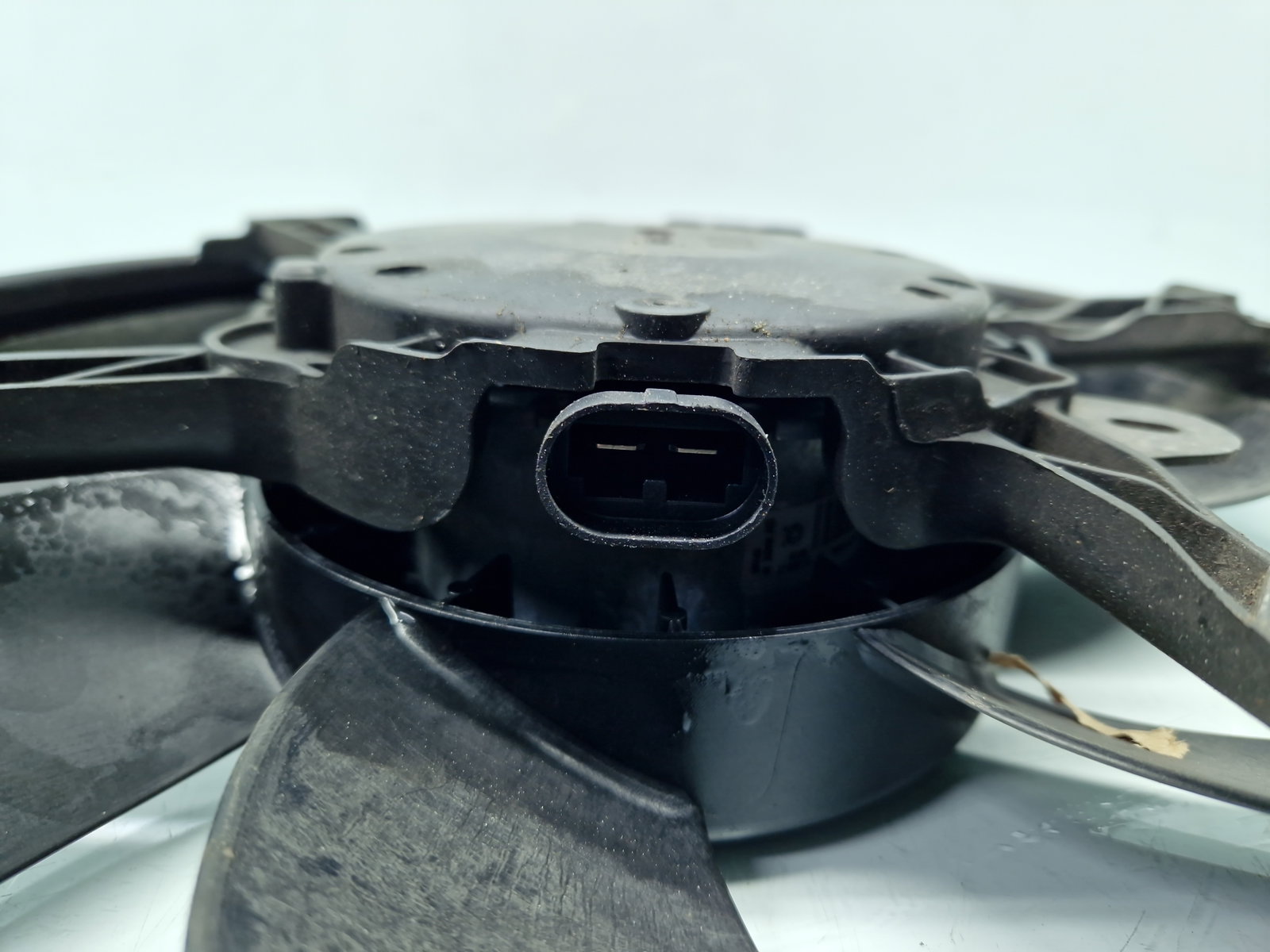 Electroventilator Renault Megane 3 Hatchback (X95) [Fabr 2008-2015] 100028205 1.6 Benz K4M848 81KW / 110CP - imagine 4