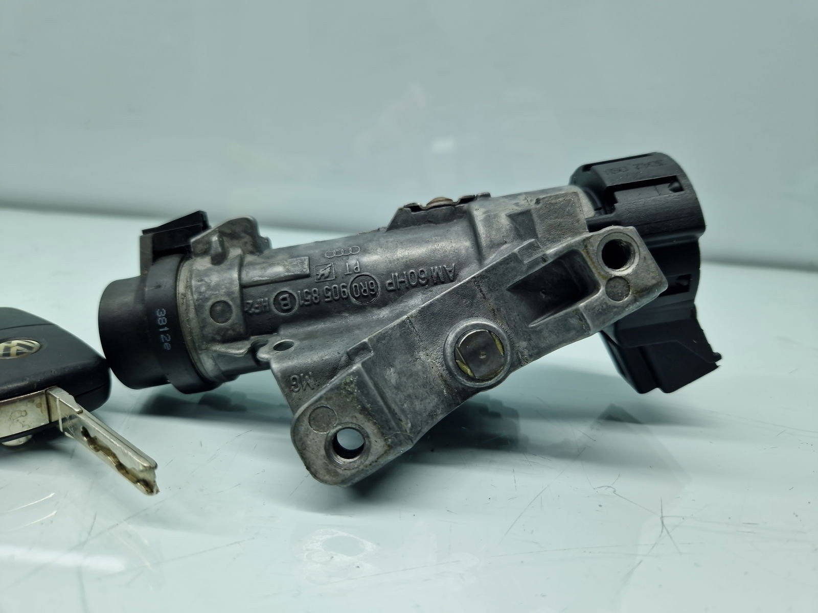 Contact cu cheie Skoda Fabia 2 (5J, 542) [Fabr 2007-2014] 6R0905851B 1.2 Benz CGPB 44KW / 60CP - imagine 3