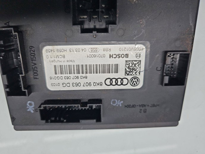  Modul confort AUDI A4 (8K2) [Fabr 2008-2015]] 8K0907063DG