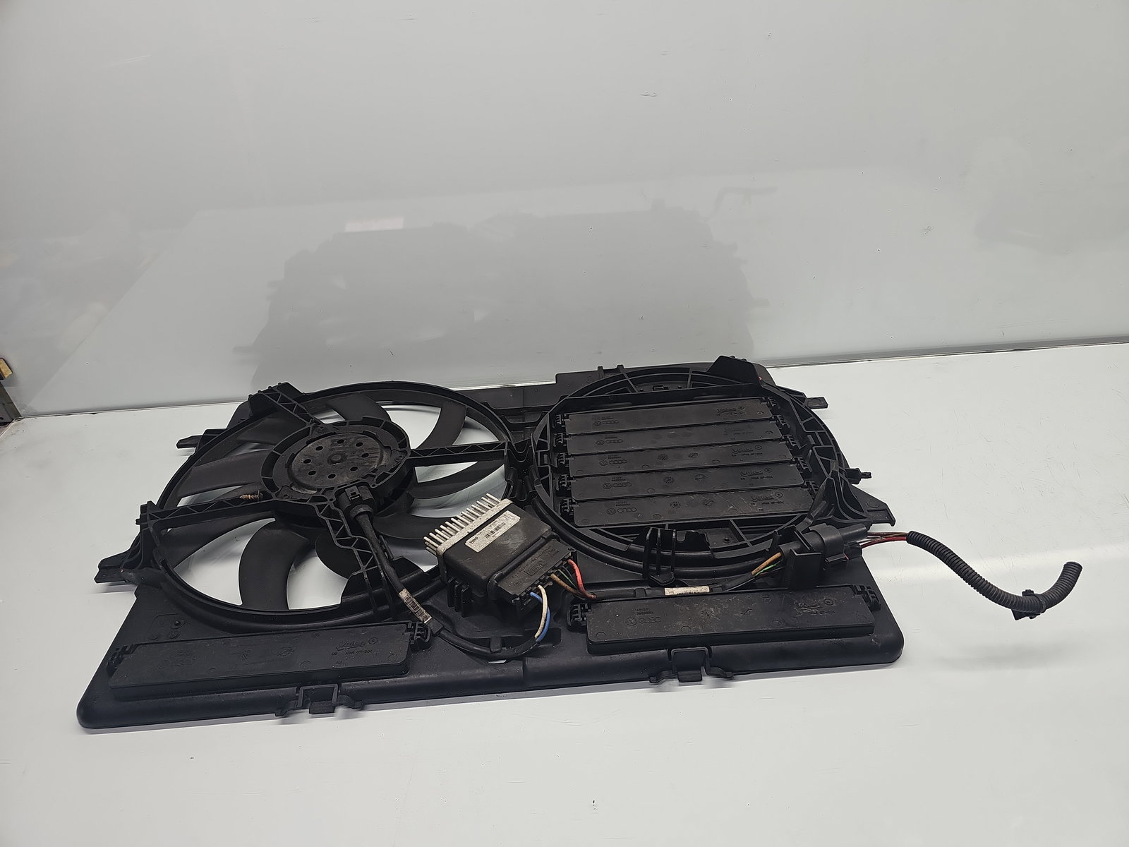 Electroventilator AUDI A4 (8K5, B8) Avant [Fabr 2008-2015] 8K0121003L 2.0 TDI CAGA 105KW / 143CP - imagine 2