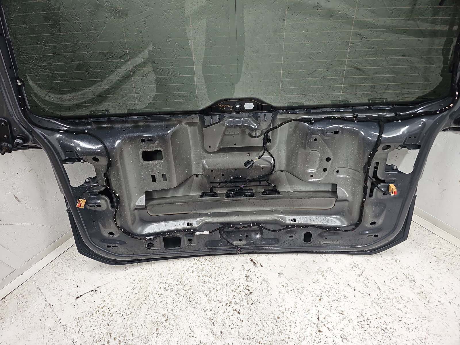 Haion Volkswagen Touran (5T1) R-line [Fabr 2015-prezent] LC7Q - imagine 10