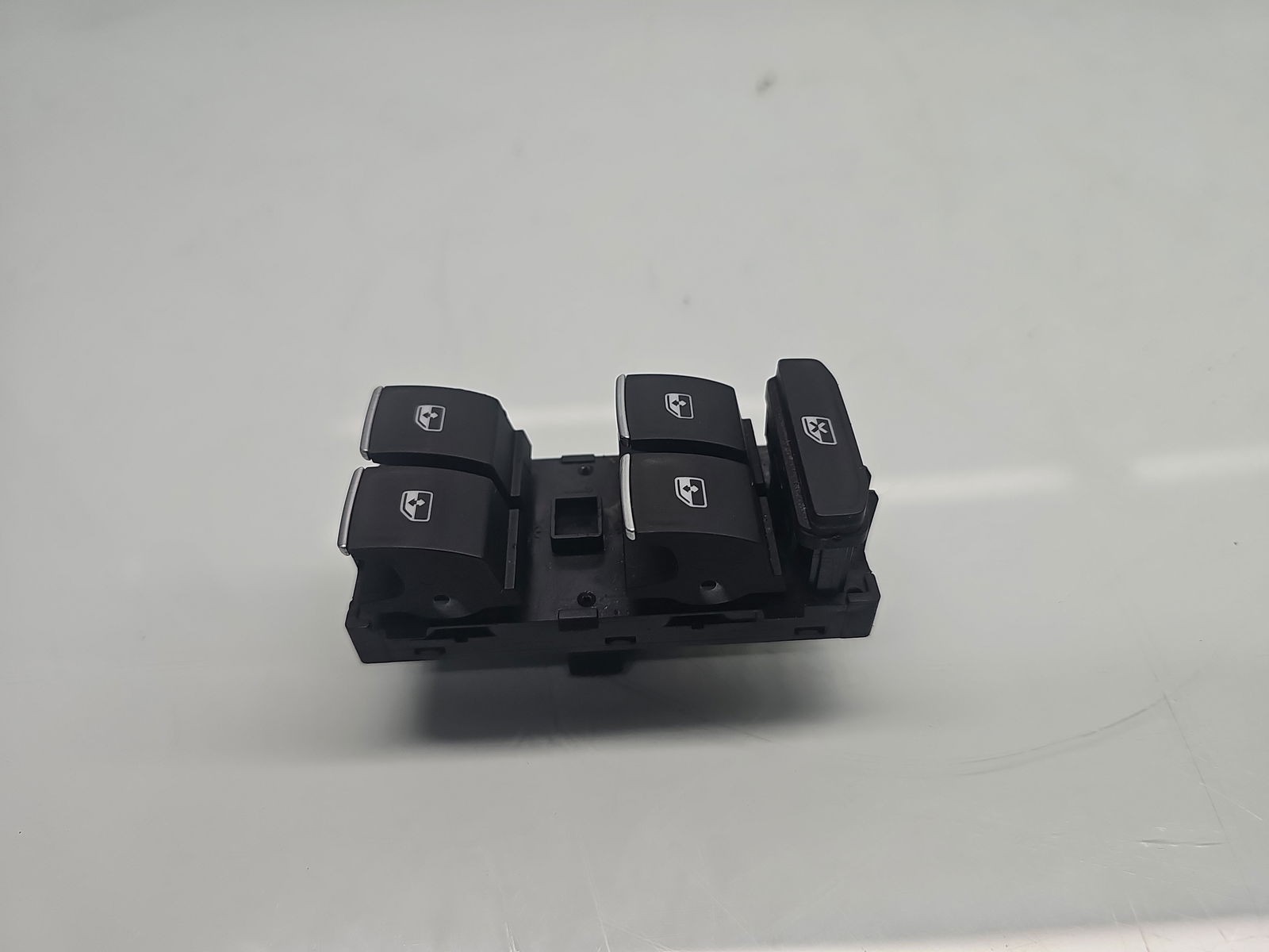 Butoane comanda geamuri sofer Volkswagen Golf 7 (5G) [Fabr 2014-prezent] 5G0959857E - imagine 1