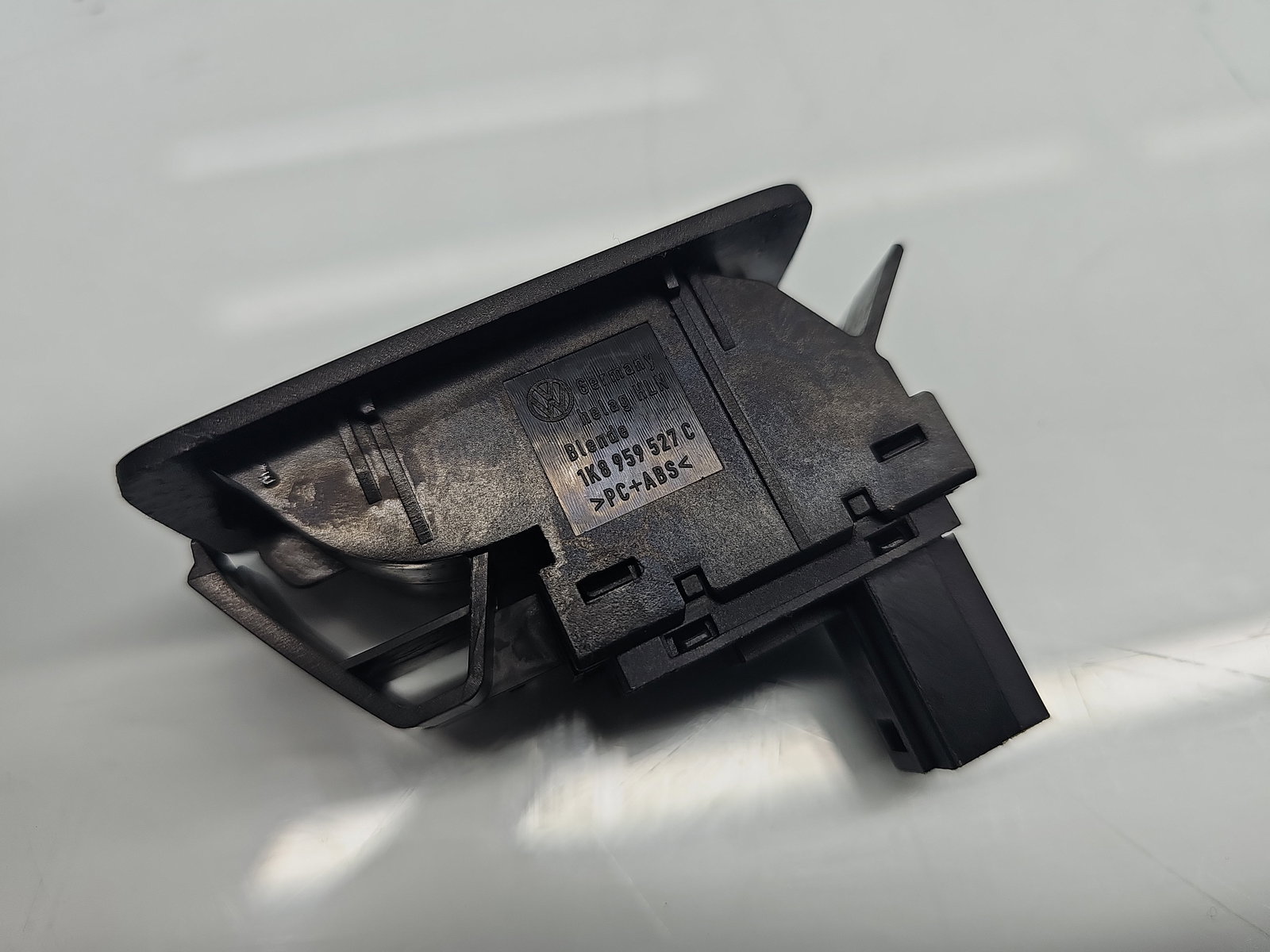 Buton deschidere portbagaj Volkswagen Scirocco (137) Coupe [Fabr 2008-2017] 1K8959527C - imagine 5