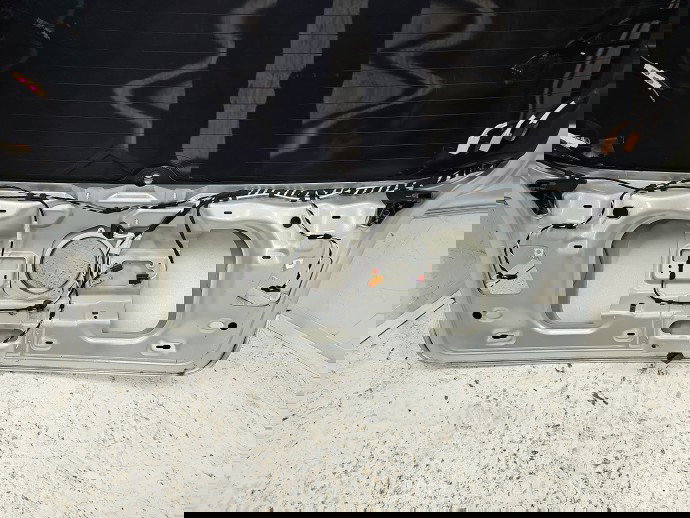 Haion Volkswagen Golf 6 (5K1) [Fabr 2009-2013] LA7W