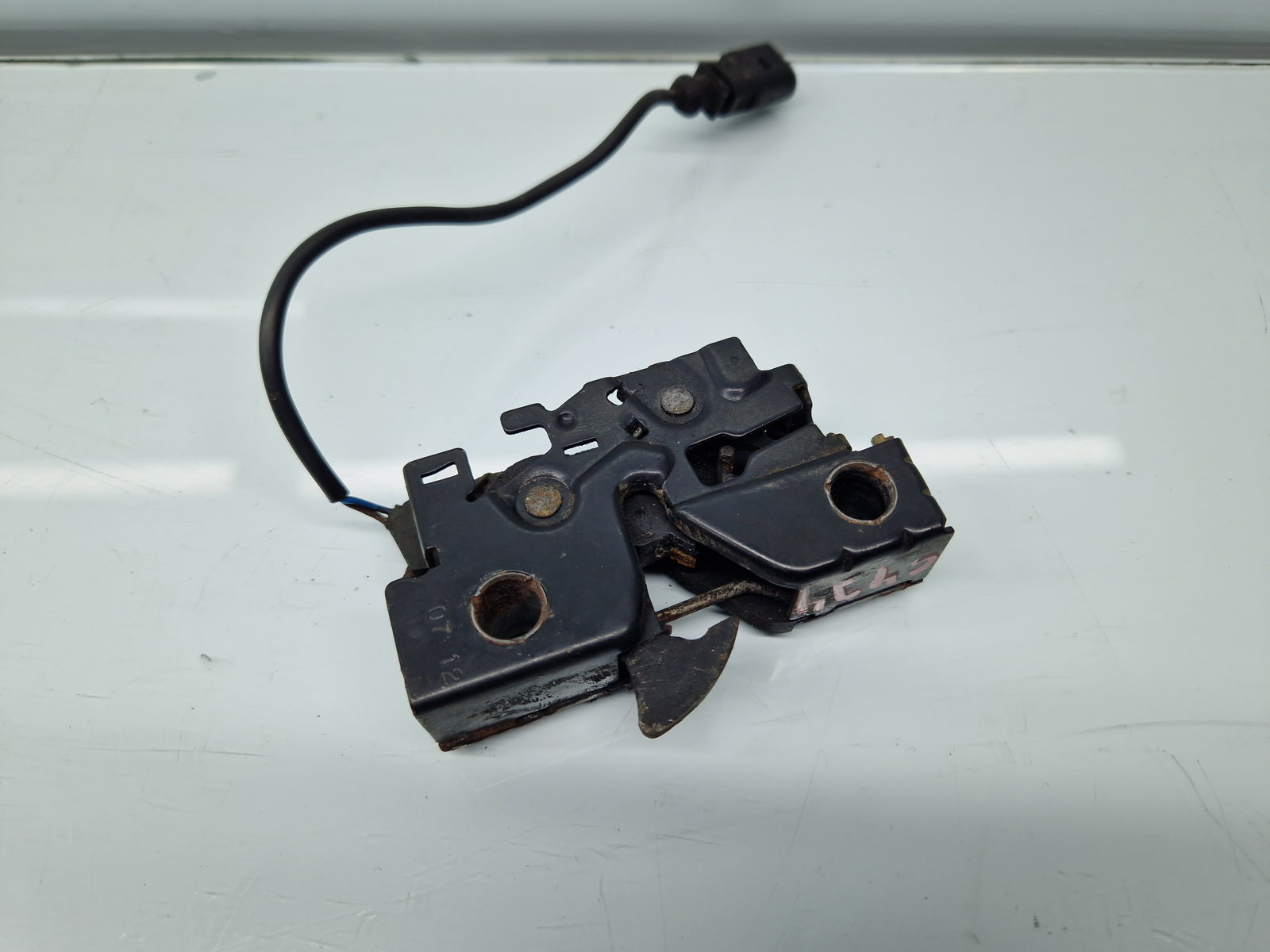 Broasca capota Volkswagen Polo (6R) [Fabr 2009-2016] 6R2823509F - imagine 1