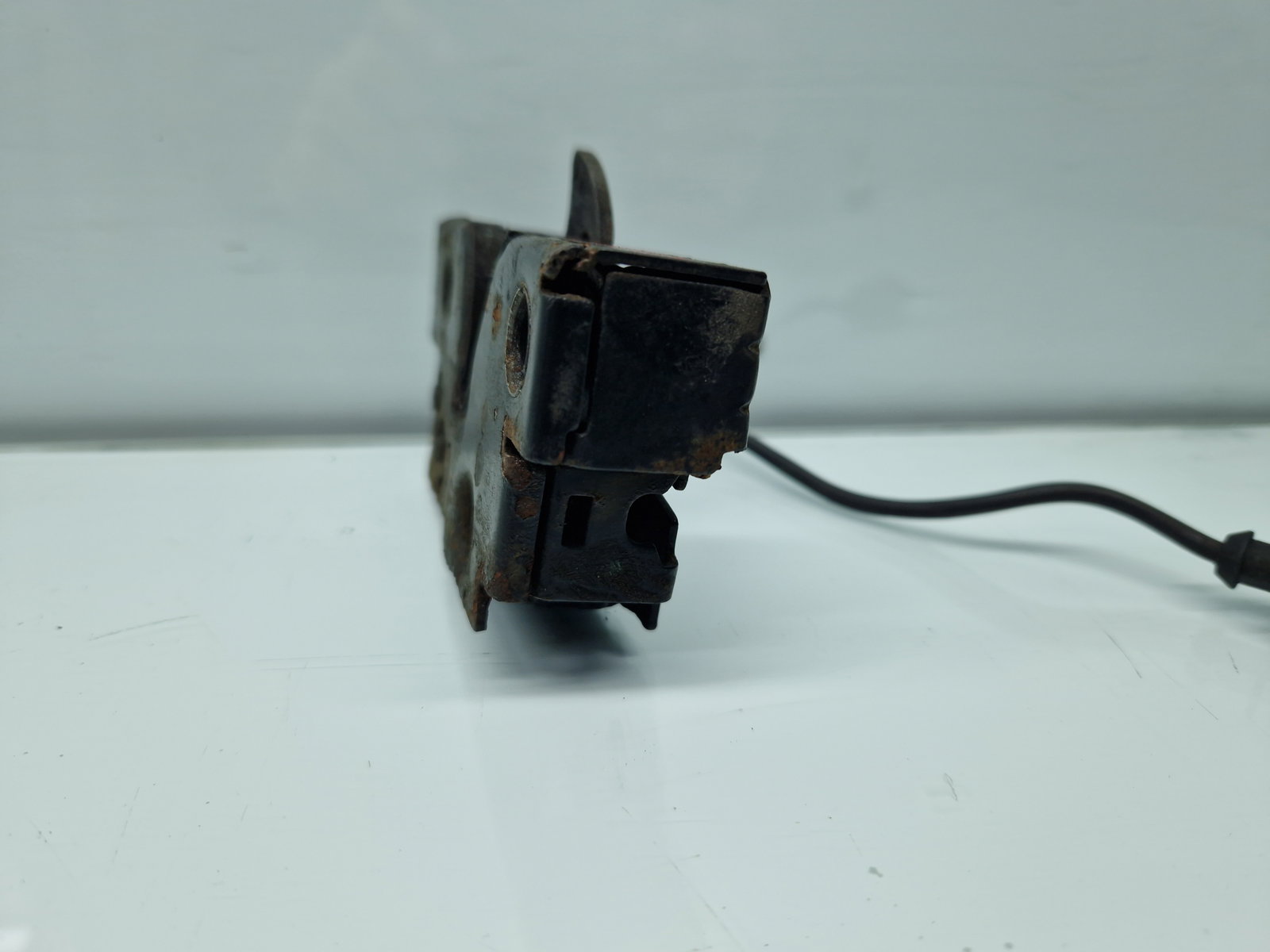 Broasca capota Volkswagen Polo (6R) [Fabr 2009-2016] 6R2823509F - imagine 3