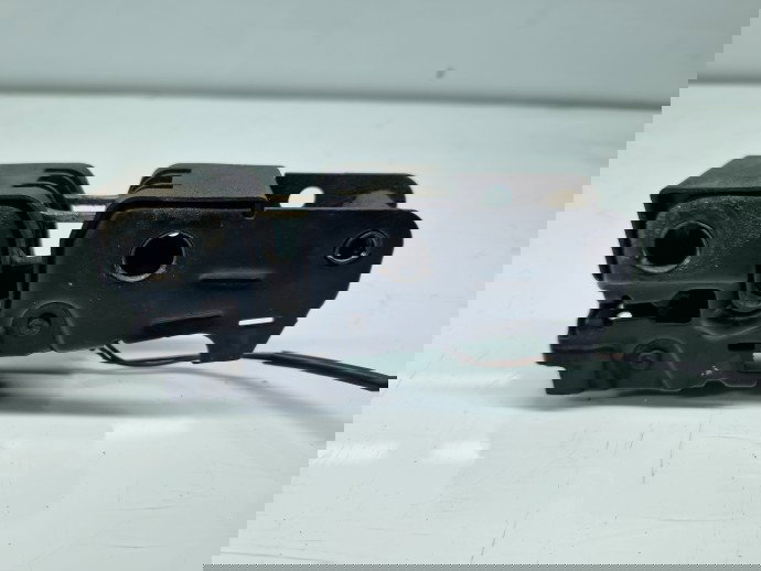 Broasca capota AUDI A3 Sportback (8PA) [Fabr 2004-2013] Facelift 8P0823509H