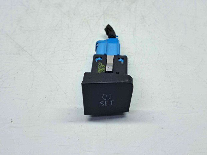  Buton presiune roti Volkswagen Passat CC (357) [Fabr 2008-2012] 3C0527121D