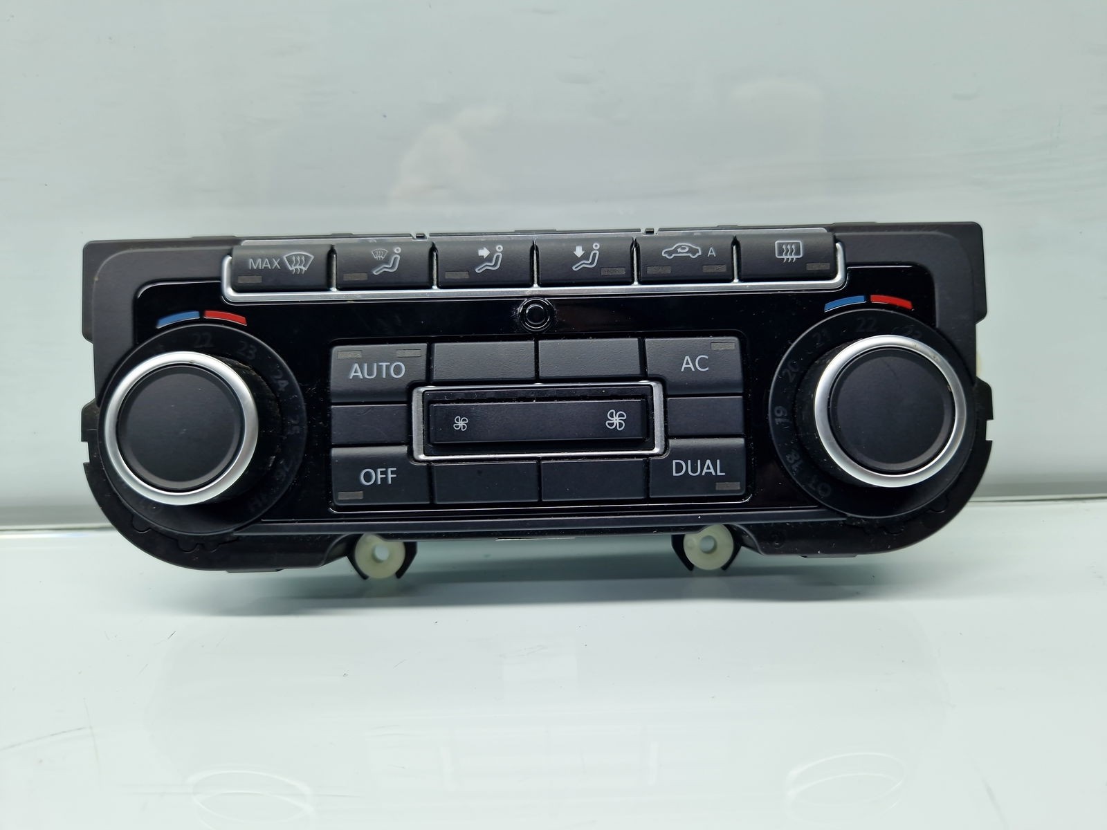 Panou comanda clima Volkswagen Tiguan (5N) [Fabr 2007-2016] 5K0907044ER - imagine 1