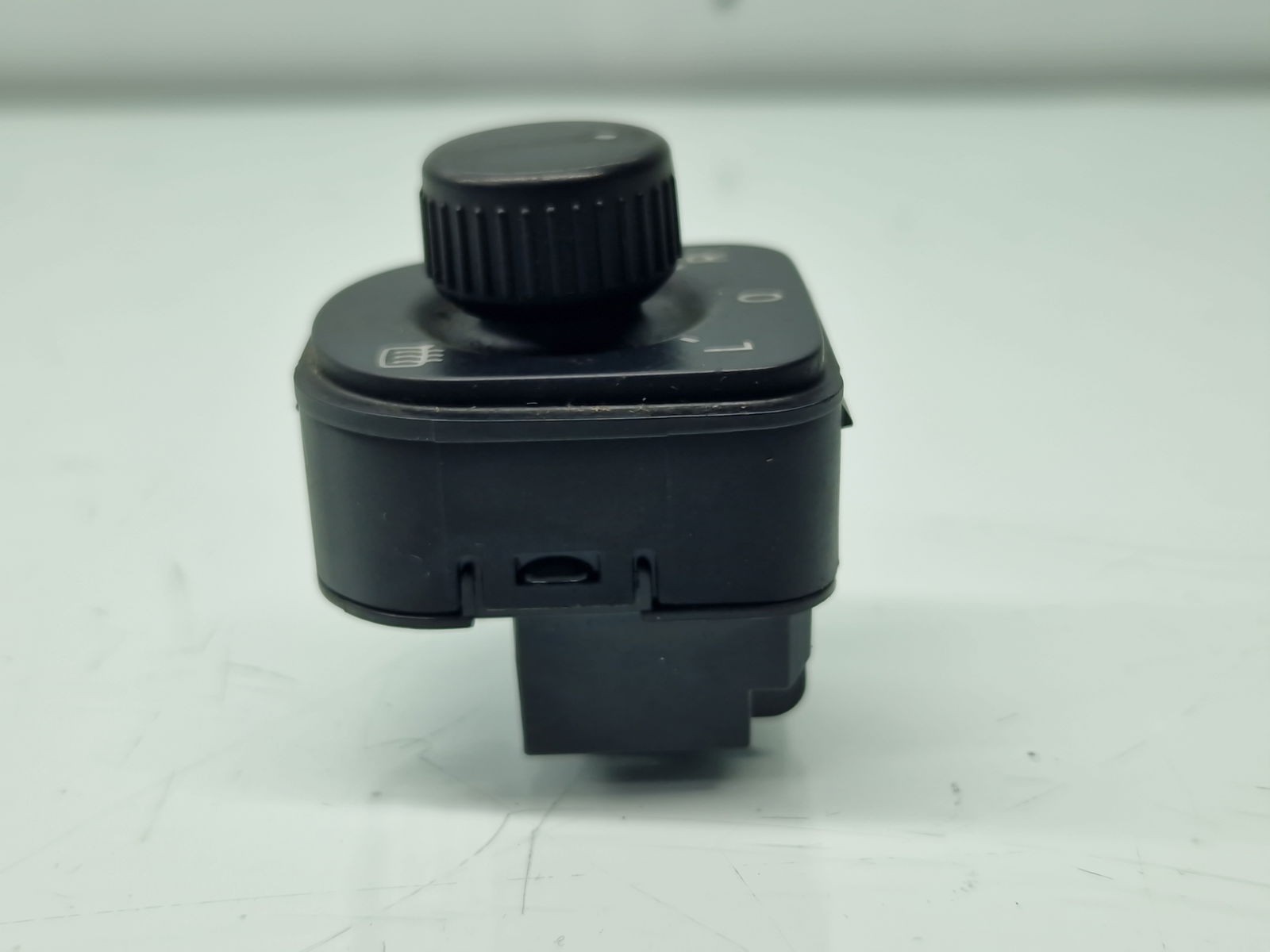 Buton reglaj oglinzi Volkswagen Tiguan (5N) [Fabr 2007-2016] 1K0959565L - imagine 7