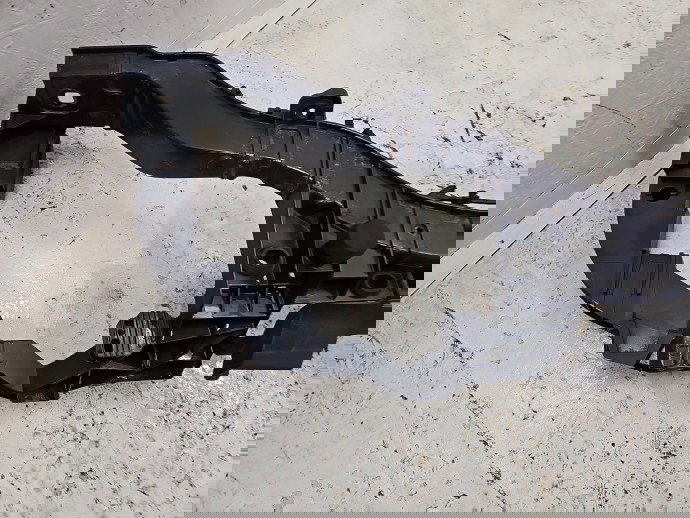 Trager Ford Focus 3 Hatchback [Fabr 2011-2015] BM51-8B041-B